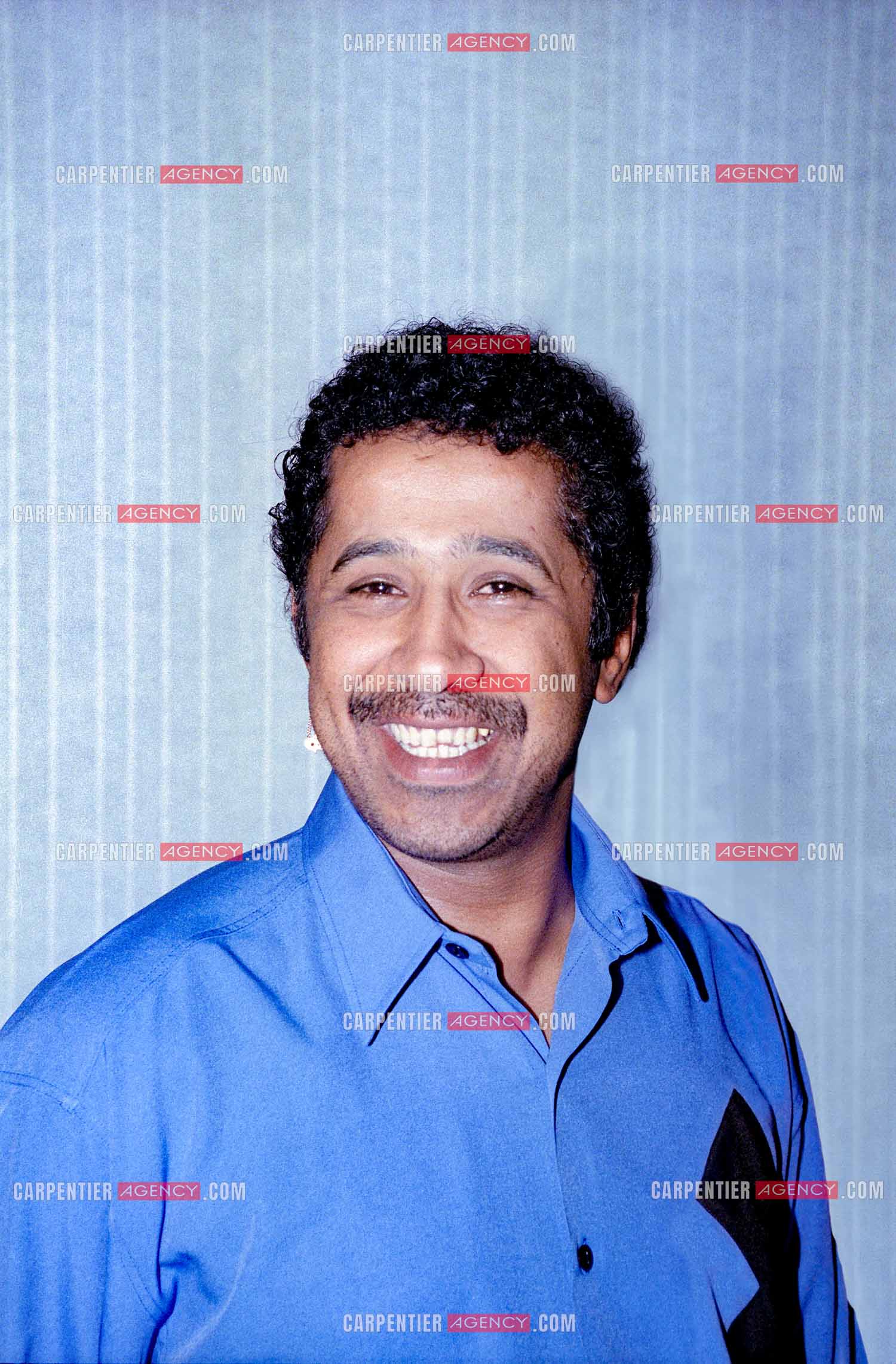 Portrait du chanteur algérien Cheb Khaled.   ( Exclusif )