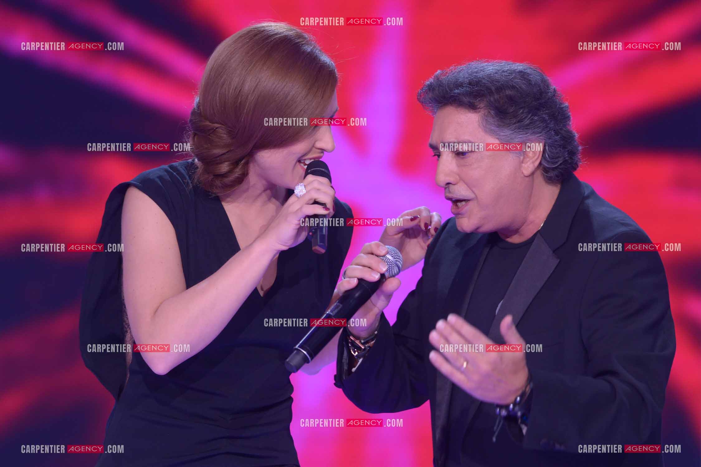 La chanteuse Natasha St Pier reçoit dans son émission “ CHABADA “ le chanteur Frédéric François.  ( Exclusif )