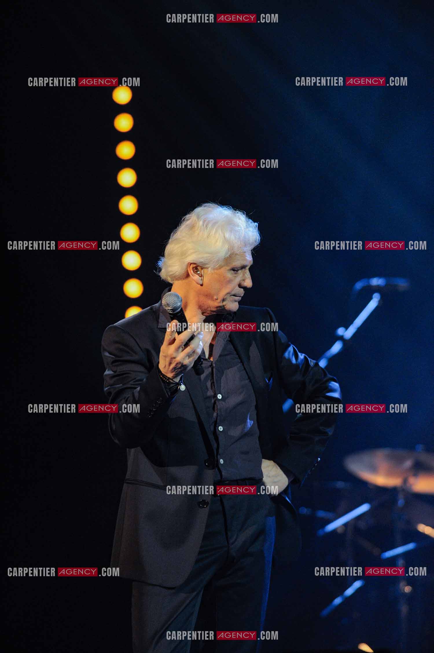 Le chanteur Gérard Lenorman en concert au Grand Rex à Paris.  ( Exclusif )