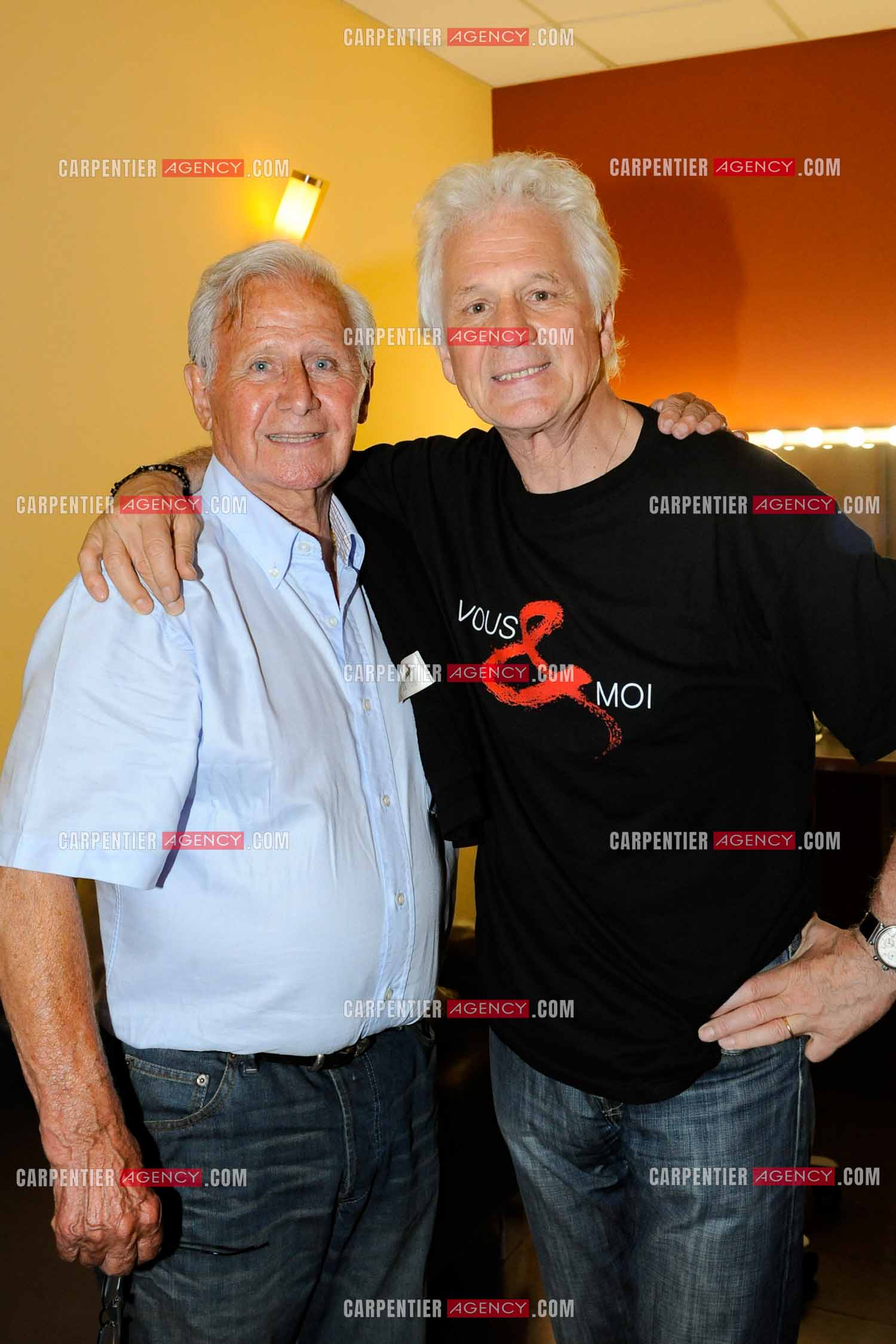 L'ancien sélectionneur de l'équipe de France de football Michel Hidalgo venu saluer son ami Gérard Lenorman dans sa loge après son concert de Aix en Provence en 2012.     ( Exclusif )