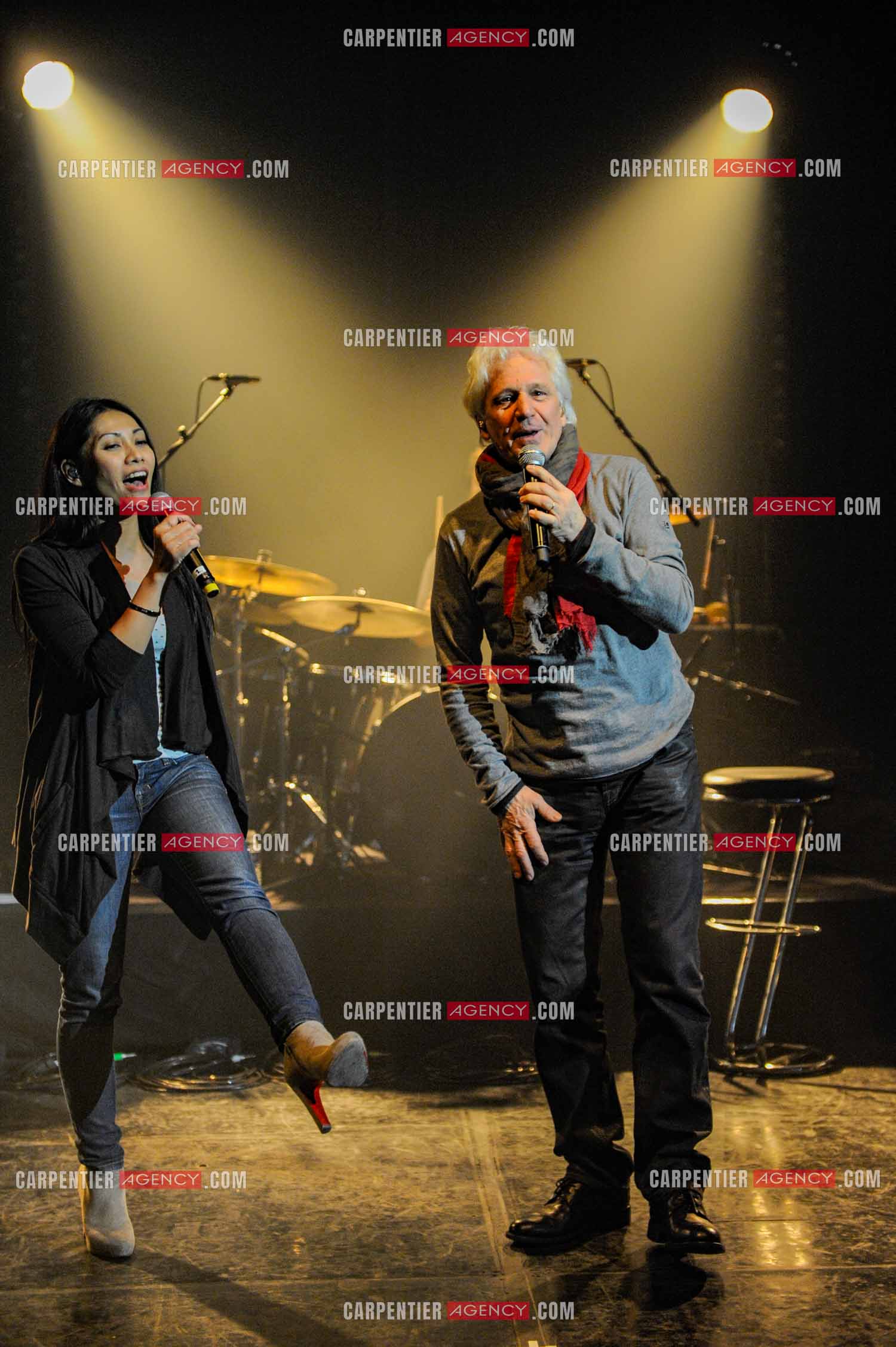 Le chanteur Gérard Lenorman en concert au Grand Rex à Paris. Lors des répétitions, Gérard Lenorman et la chanteuse Anggun.  ( Exclusif )