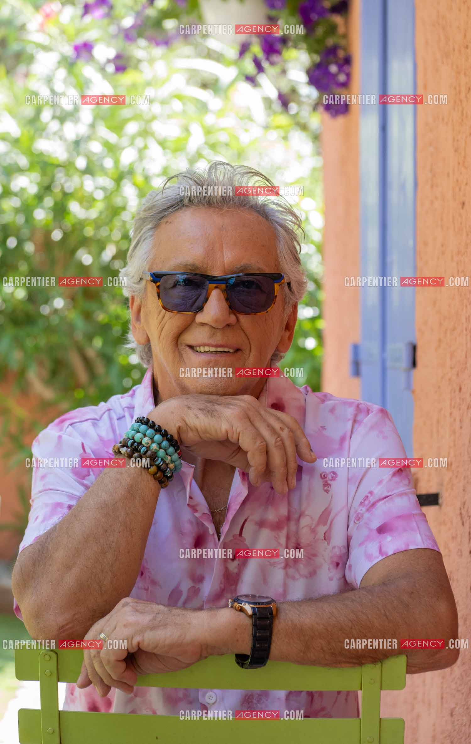 Portrait du chanteur Jean-Pierre Savelli chez lui dans le Var le 28 Mai 2025.  ( Exclusif )