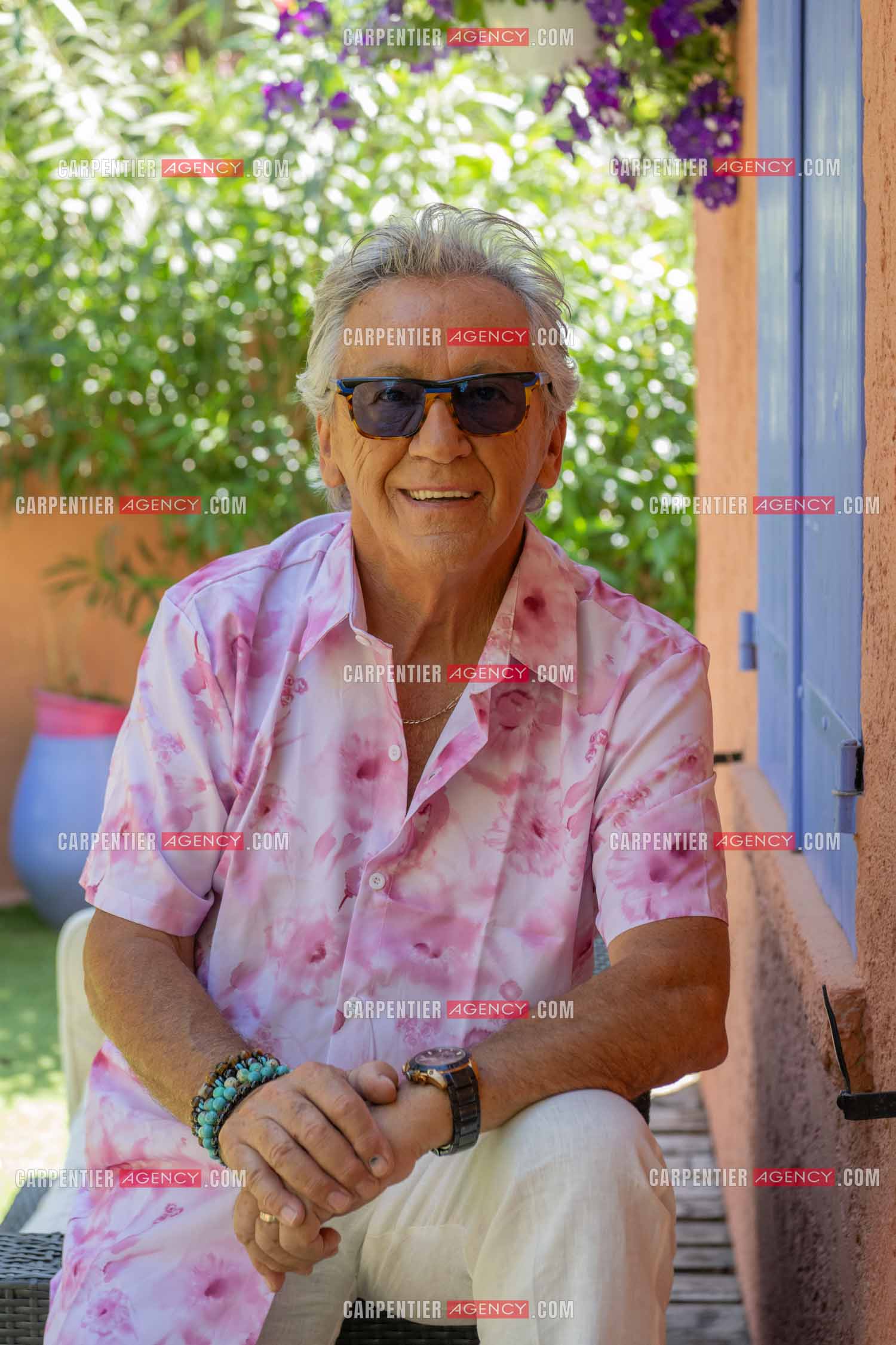 Portrait du chanteur Jean-Pierre Savelli chez lui dans le Var le 28 Mai 2025.  ( Exclusif )