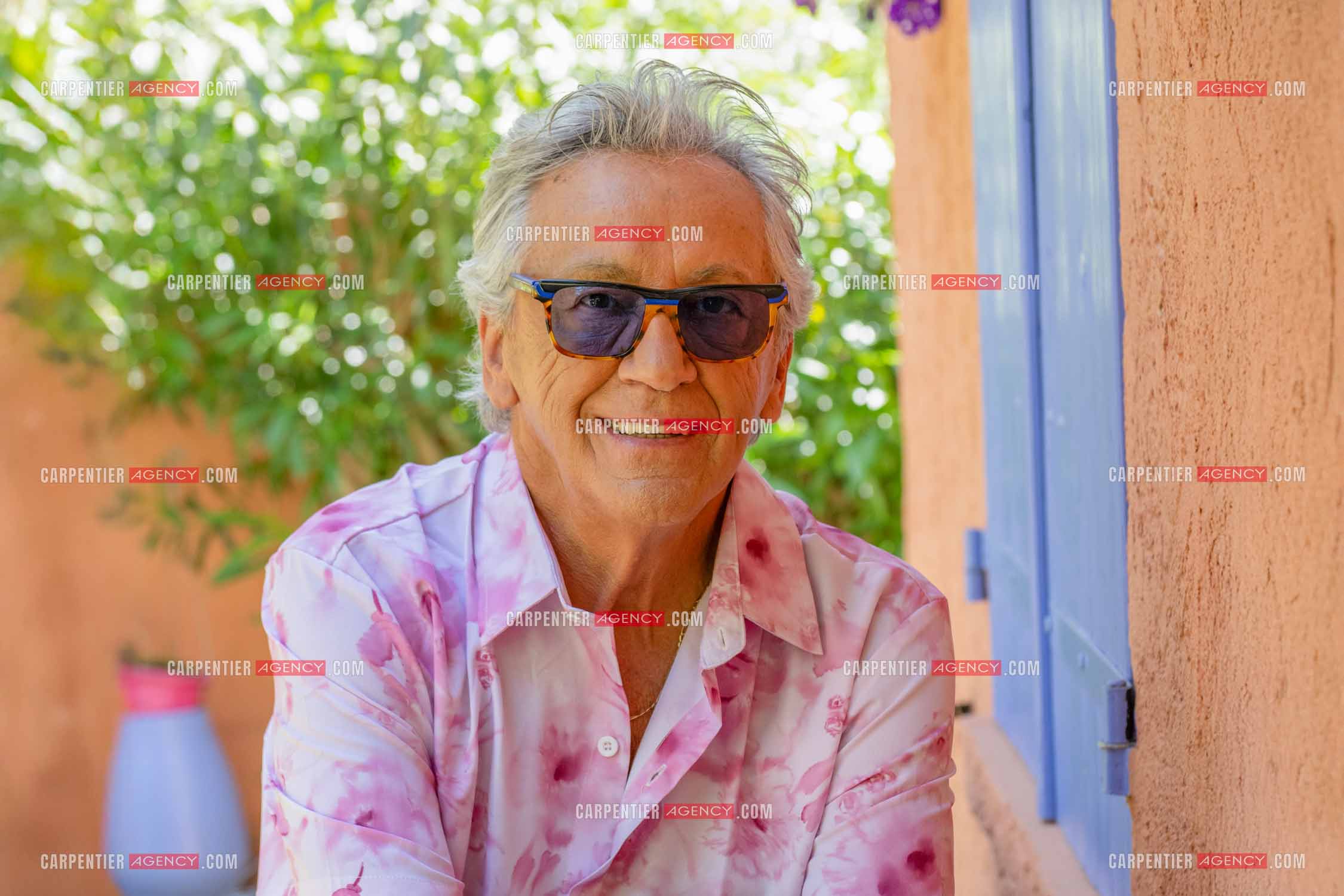 Portrait du chanteur Jean-Pierre Savelli chez lui dans le Var le 28 Mai 2025.  ( Exclusif )