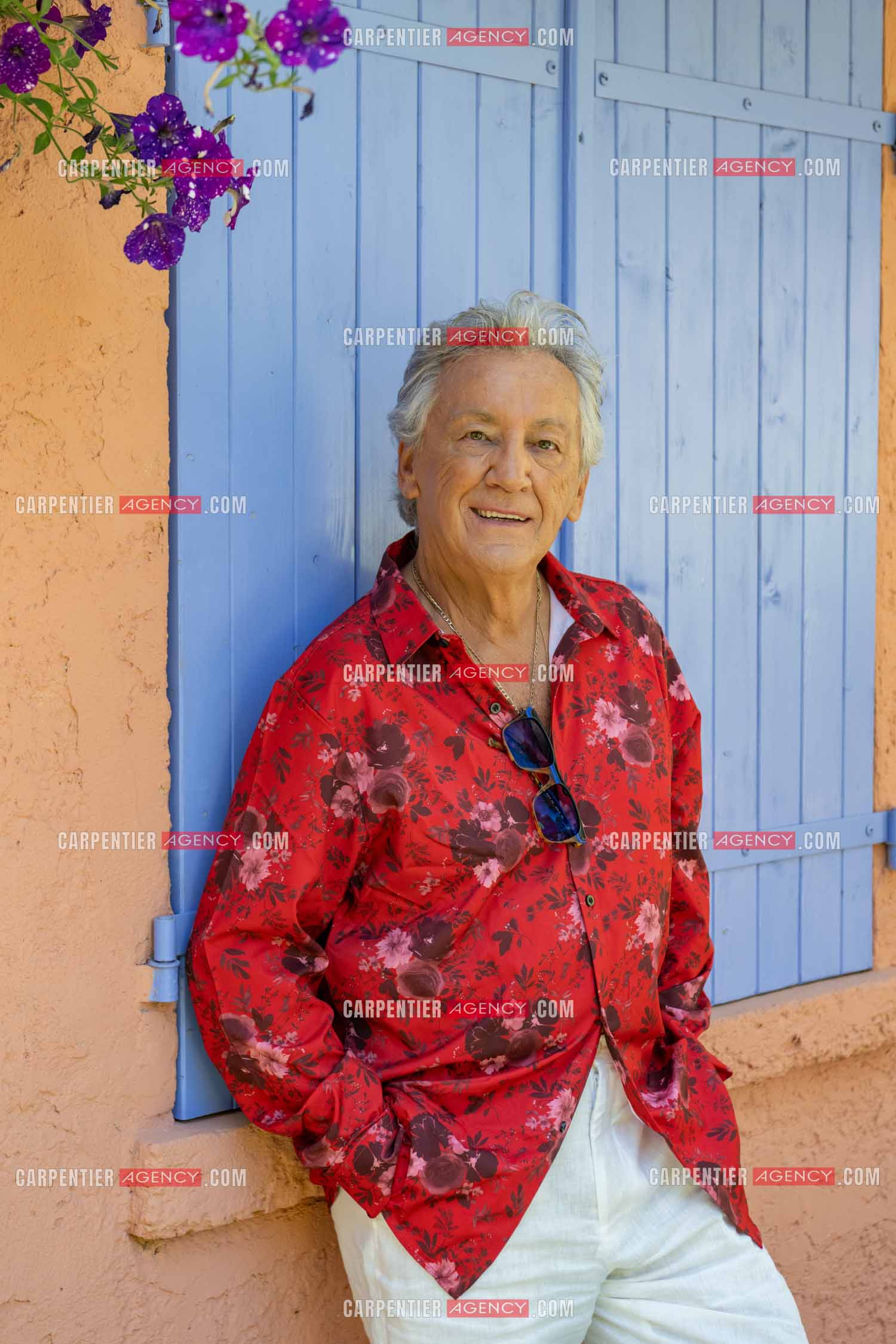 Portrait du chanteur Jean-Pierre Savelli chez lui dans le Var le 28 Mai 2025.  ( Exclusif )