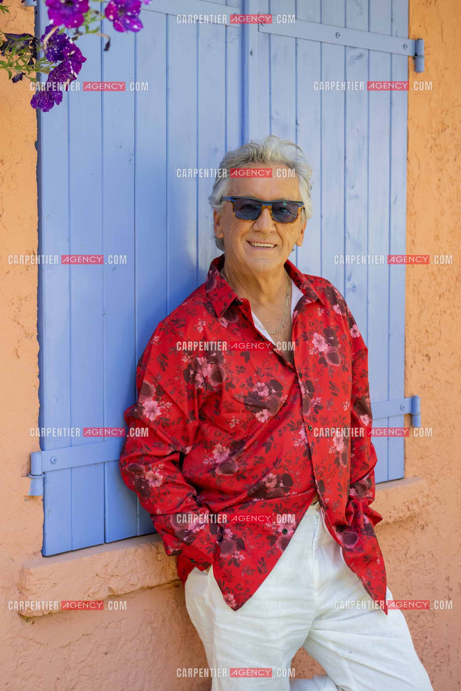 Portrait du chanteur Jean-Pierre Savelli chez lui dans le Var le 28 Mai 2025.  ( Exclusif )