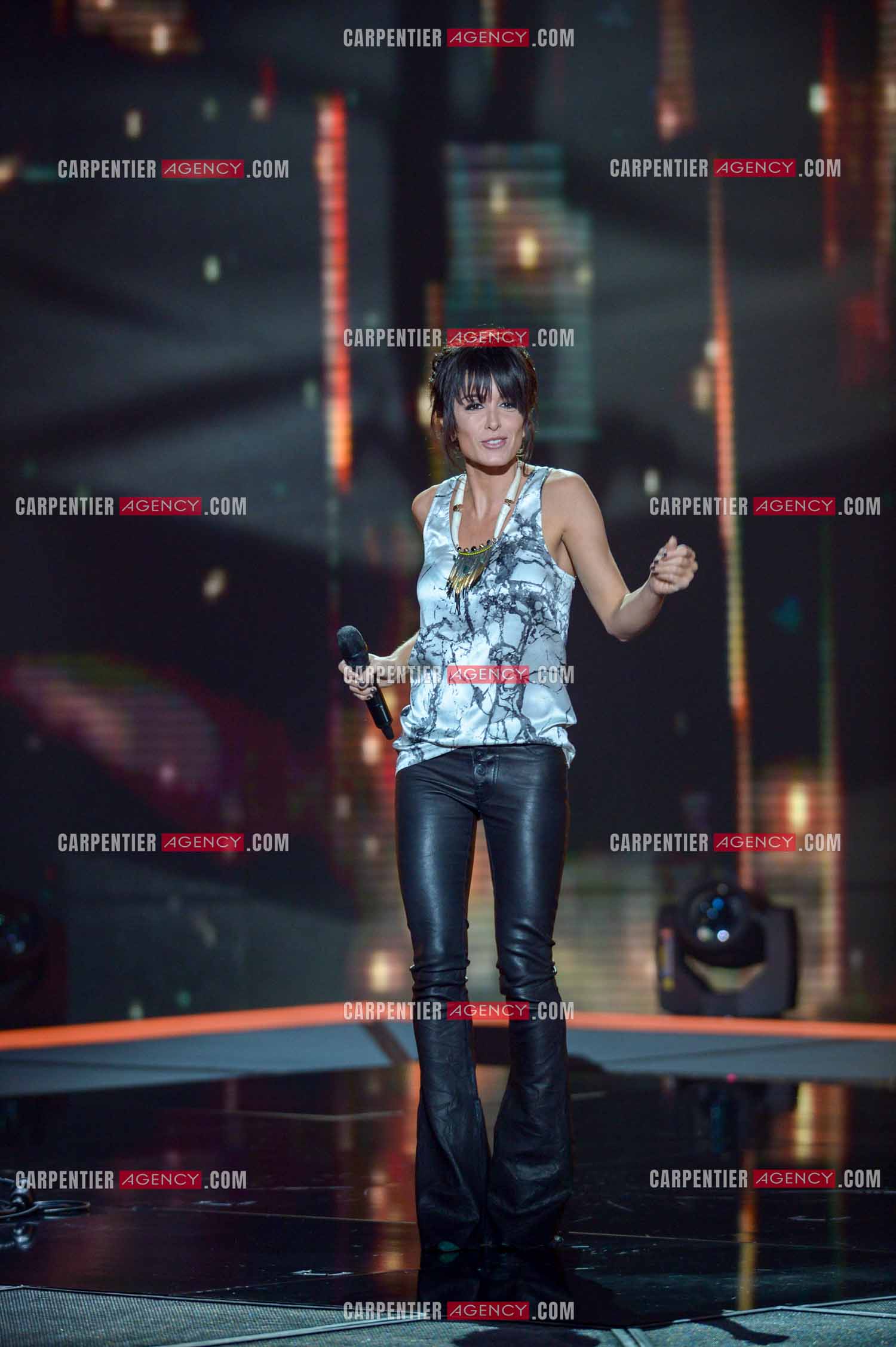 La chanteuse Jenifer Bartoli coach vocal de l'émission The Voice Kid's.  ( Exclusif )