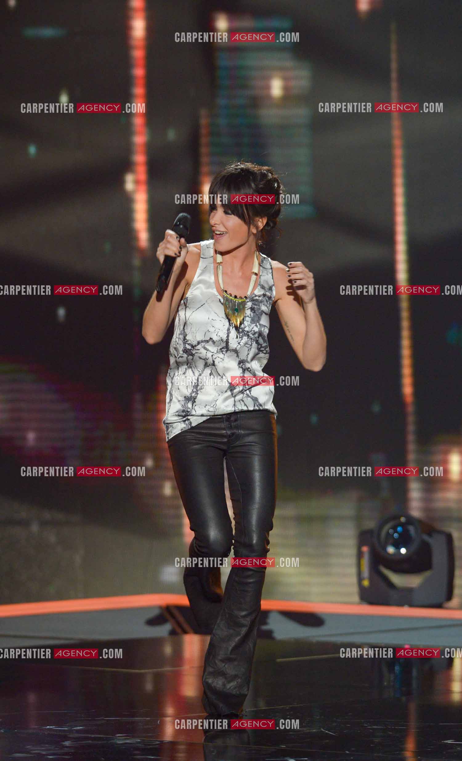 La chanteuse Jenifer Bartoli coach vocal de l'émission The Voice Kid's.  ( Exclusif )