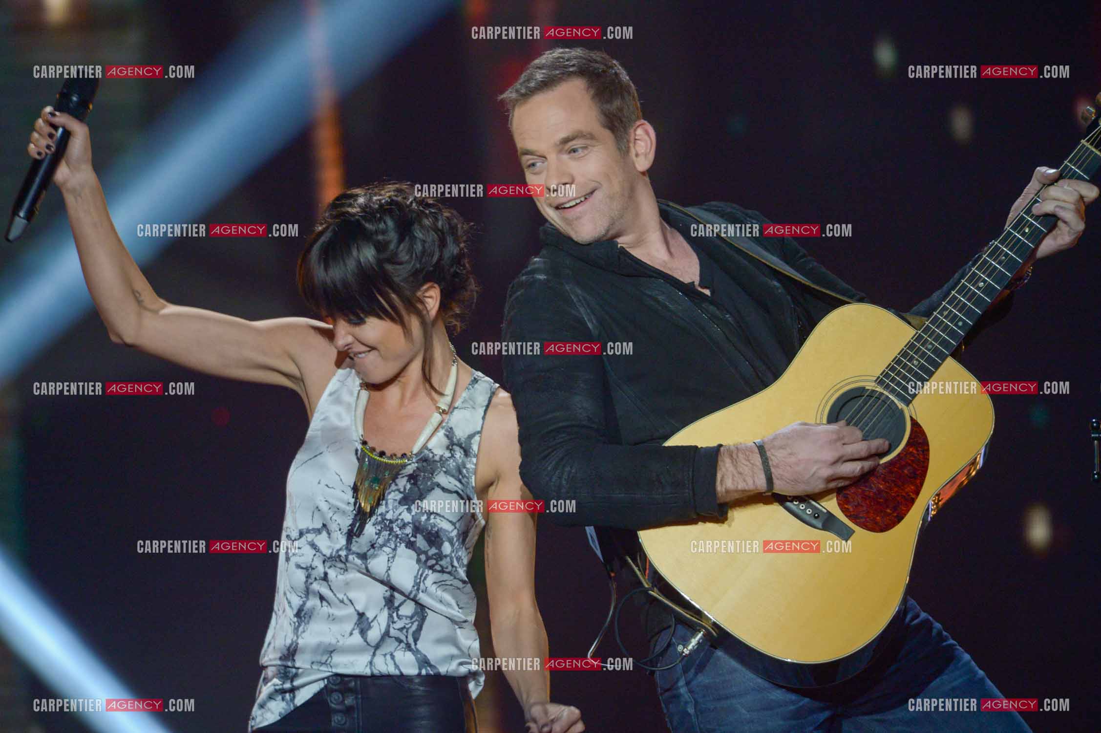 Les deux coachs de l'émission The Voice Kid's Jenifer Bertoli et Garou lors d'un duo.  ( Exclusif )