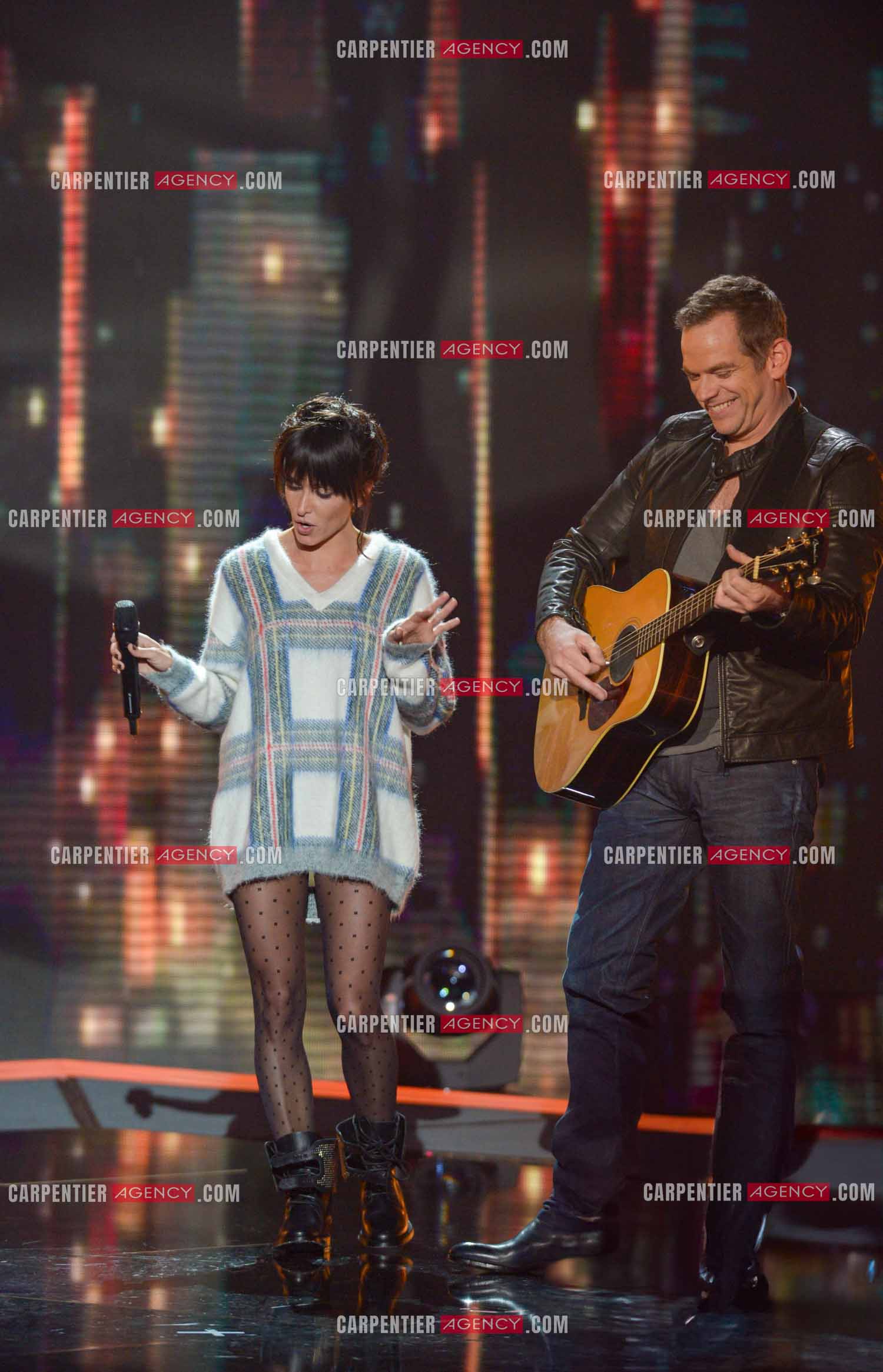 Les deux coachs de l'émission The Voice Kid's Jenifer Bertoli et Garou lors d'un duo.  ( Exclusif )