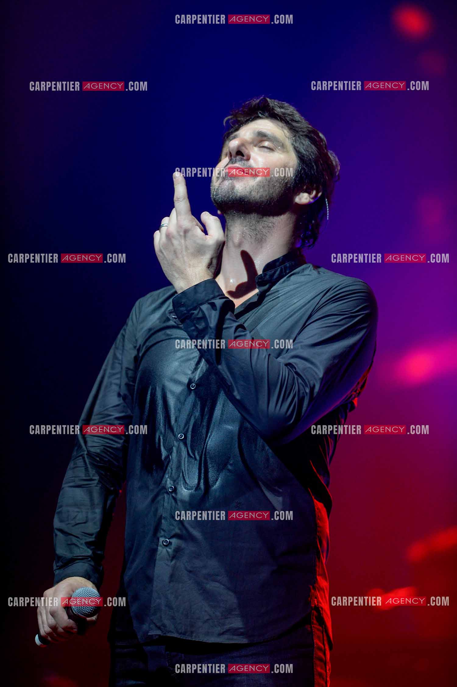 Le chanteur Patrick Fiori en concert.  ( Exclusif )