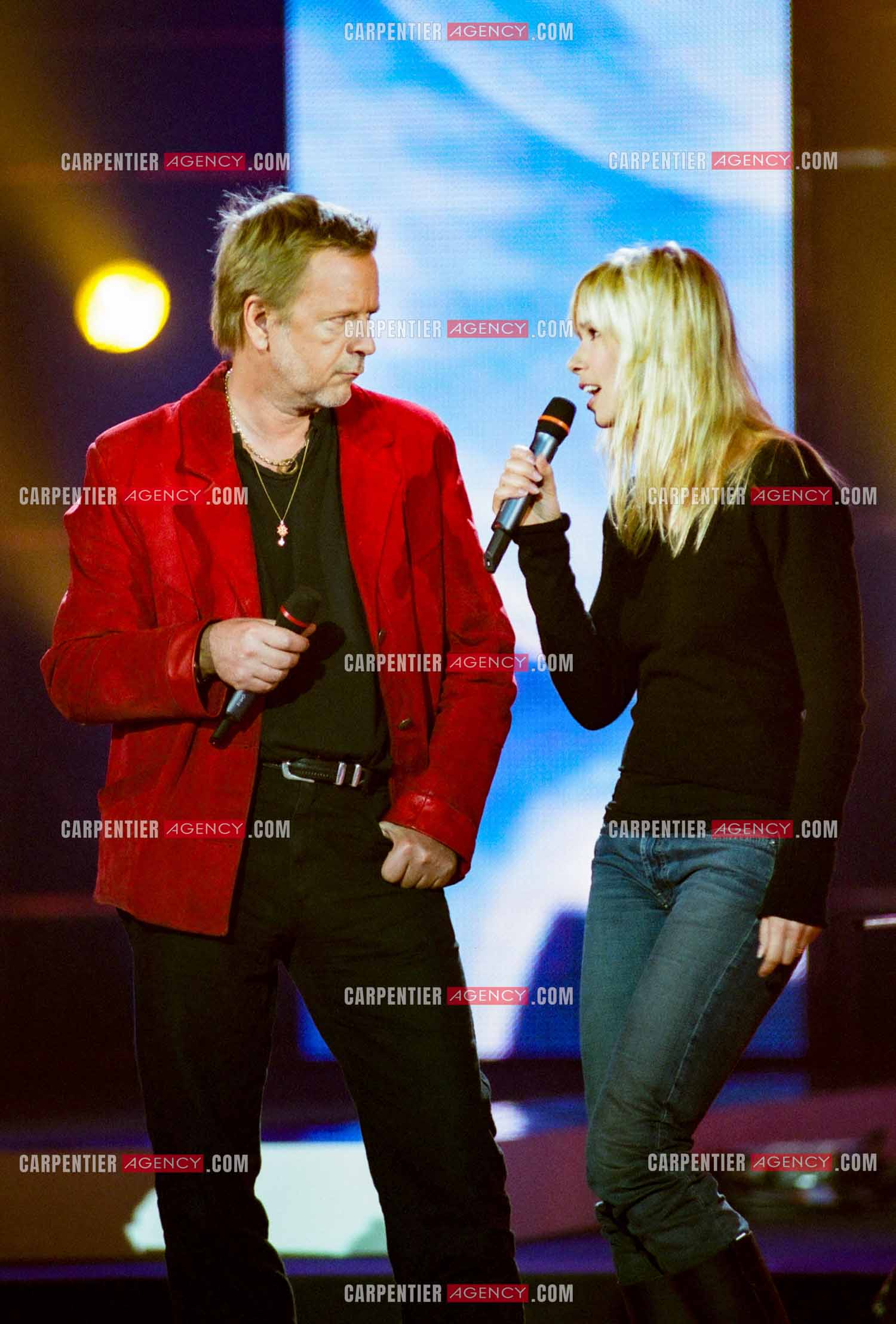Le chanteur Renaud et sa femme Romane Serda invités pour l'anniversaire des 20 ans du Zénith de Paris.
