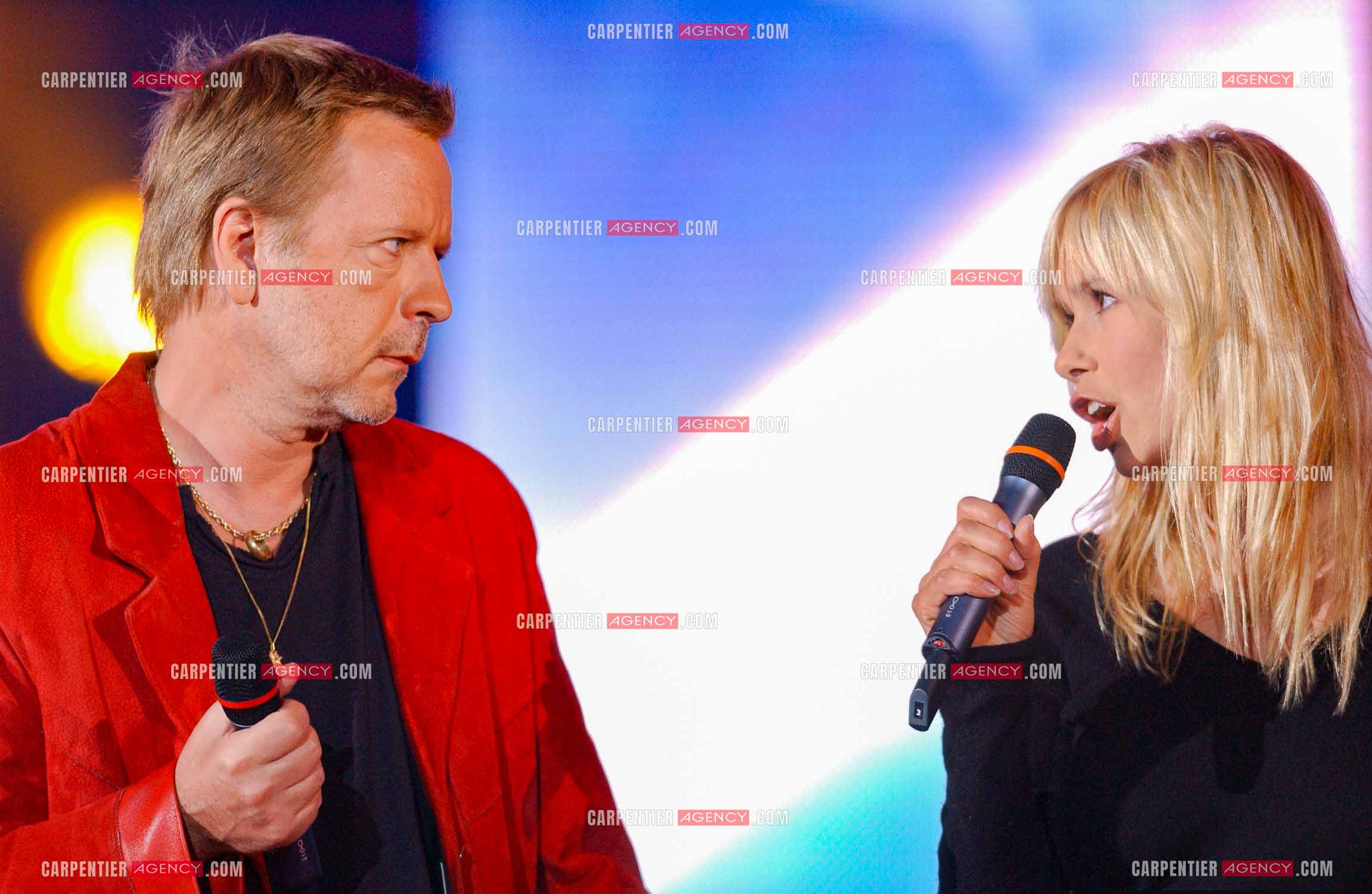 Le chanteur Renaud et sa femme Romane Serda invités pour l'anniversaire des 20 ans du Zénith de Paris.