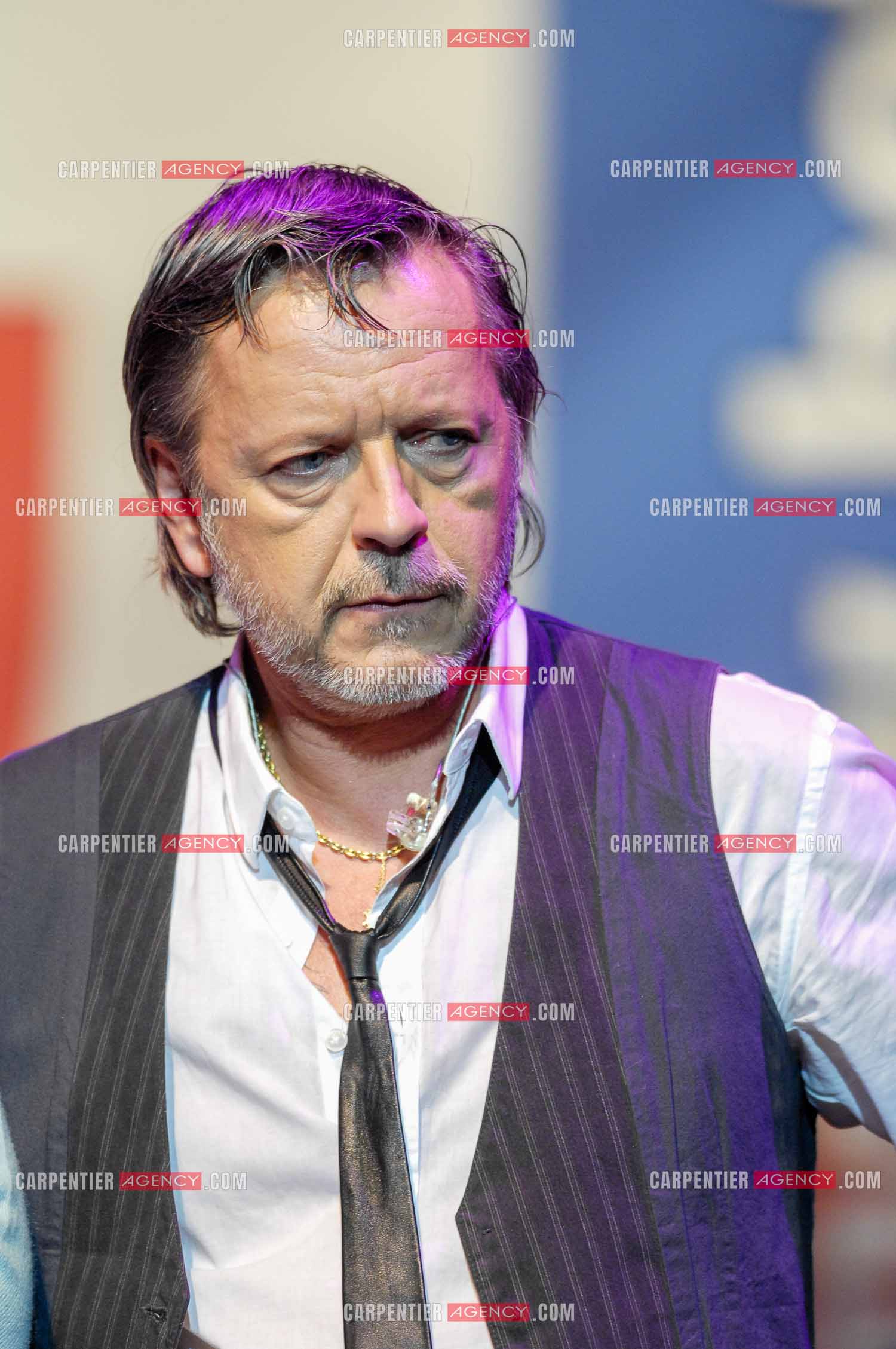 Le chanteur Renaud en novembre 2007 lors d'un concert pour la libération d'Ingrid Betancourt.