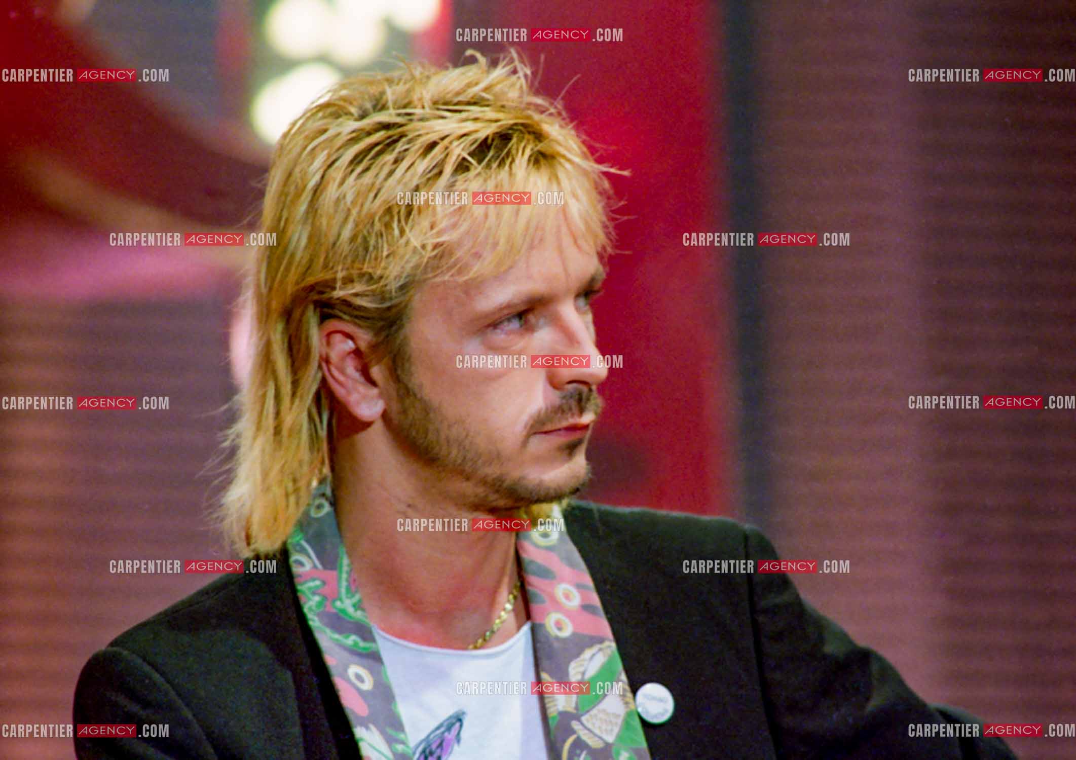 Émission présentéec par Philippe Risoli de quatre concerts dans quatre villes “LA NOUVELLE AFFICHE“ “LA NOUVELLE AFFICHE“. Le chanteur Renaud.  ( Exclusif )