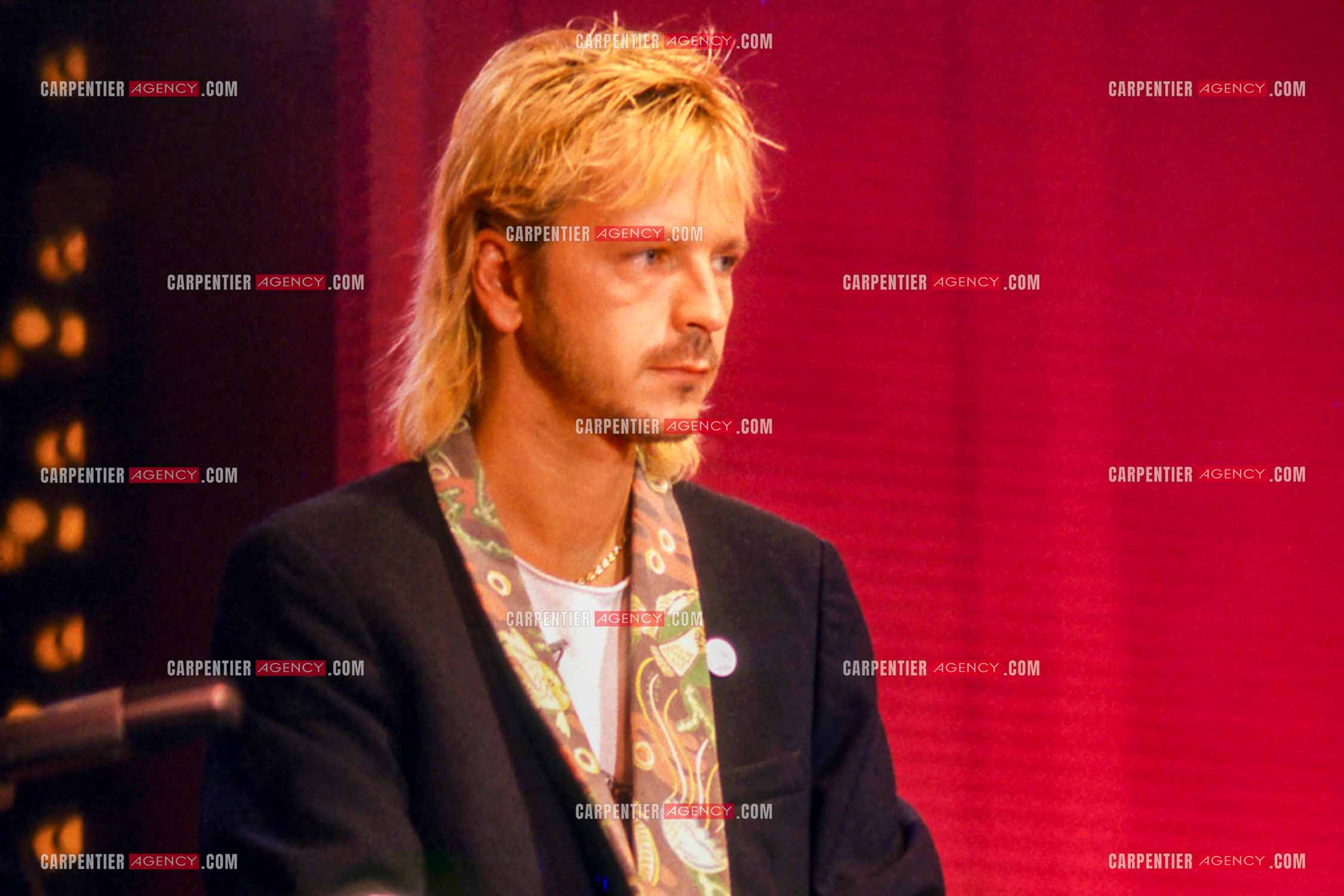 Émission présentéec par Philippe Risoli de quatre concerts dans quatre villes “LA NOUVELLE AFFICHE“ “LA NOUVELLE AFFICHE“. Le chanteur Renaud.  ( Exclusif )