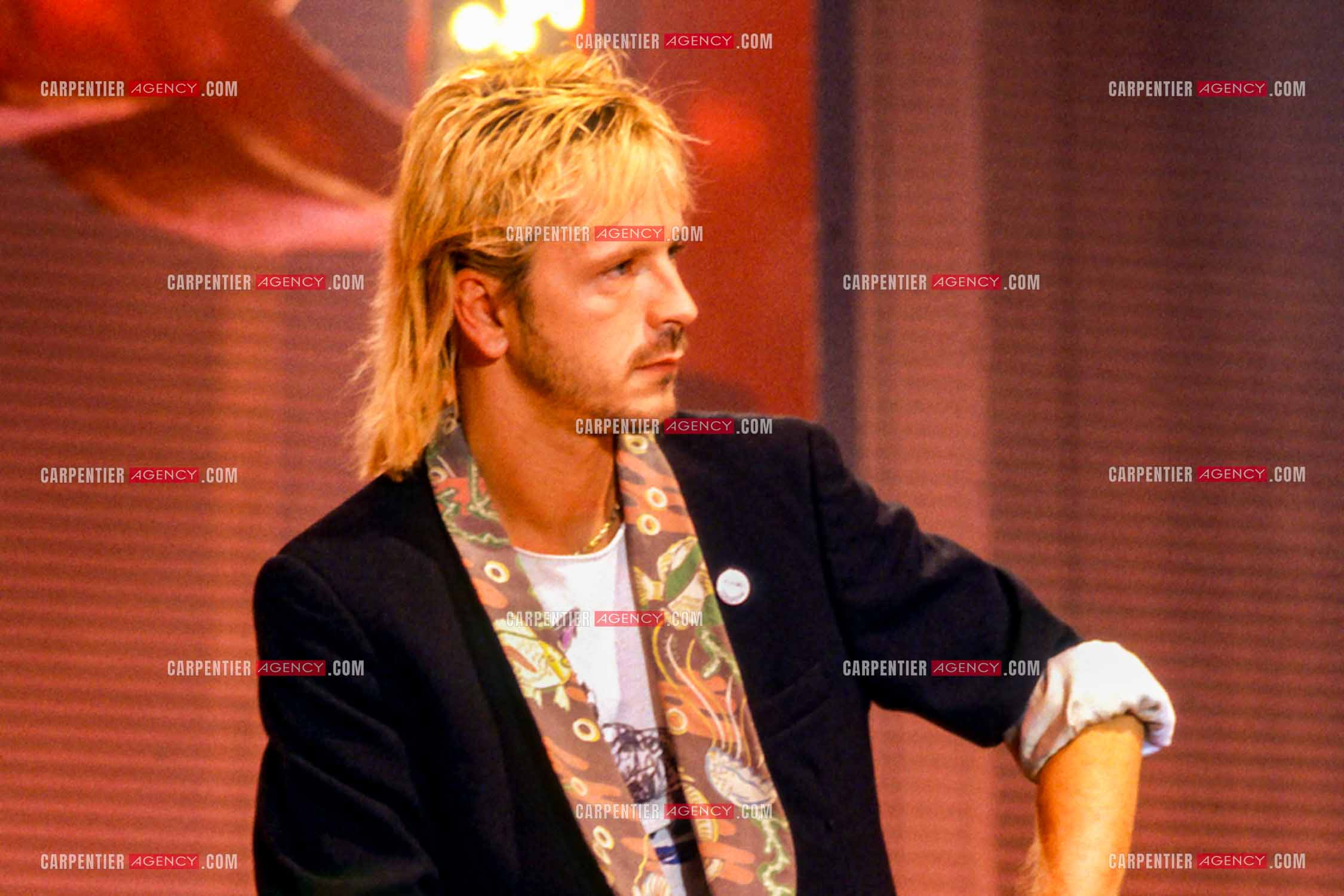 Émission présentéec par Philippe Risoli de quatre concerts dans quatre villes “LA NOUVELLE AFFICHE“ “LA NOUVELLE AFFICHE“. Le chanteur Renaud.  ( Exclusif )