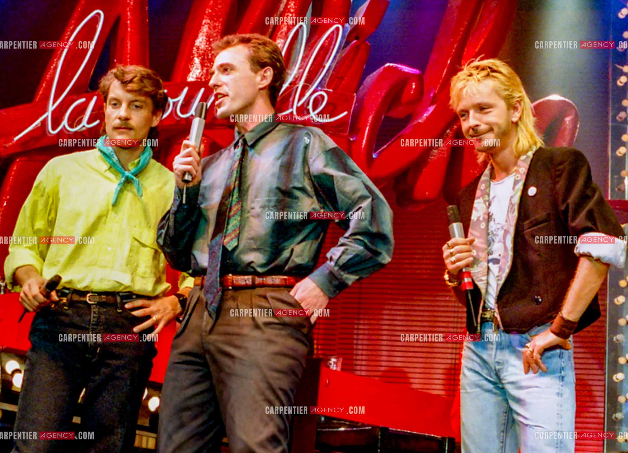 Émission présentéec par Philippe Risoli de quatre concerts dans quatre villes “LA NOUVELLE AFFICHE“ “LA NOUVELLE AFFICHE“. Les chanteurs Renaud et Francis Cabrel.  ( Exclusif )