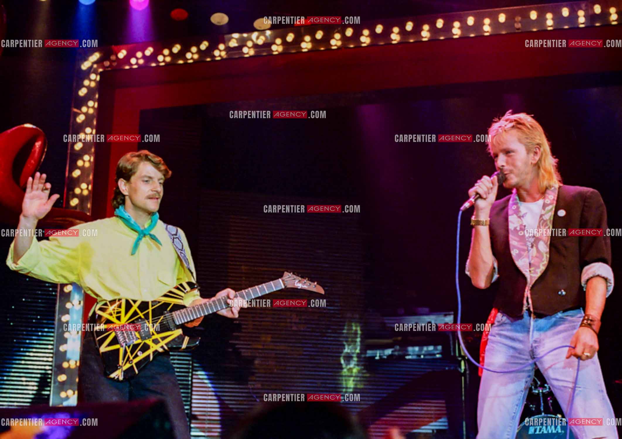 Émission présentéec par Philippe Risoli de quatre concerts dans quatre villes “LA NOUVELLE AFFICHE“ “LA NOUVELLE AFFICHE“. Les chanteurs Renaud et Francis Cabrel.  ( Exclusif )