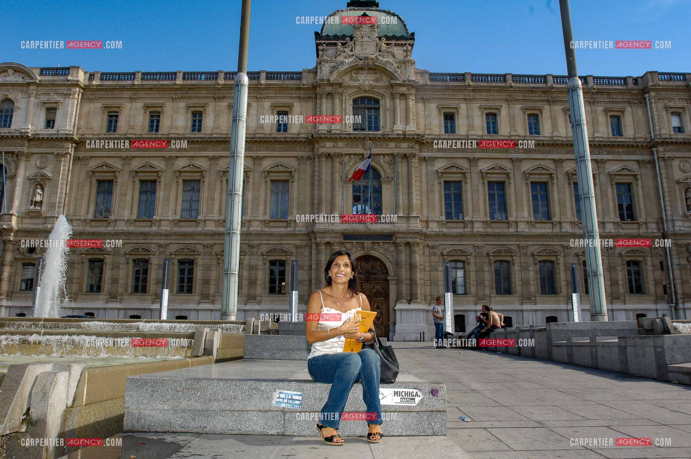 Nora PREZIOSI femme politique française Adjointe au Maire de Marseille Jean-Claude Gaudin, et chargé des femmes, conseillère Régionale Région Sud. ( Exclue )