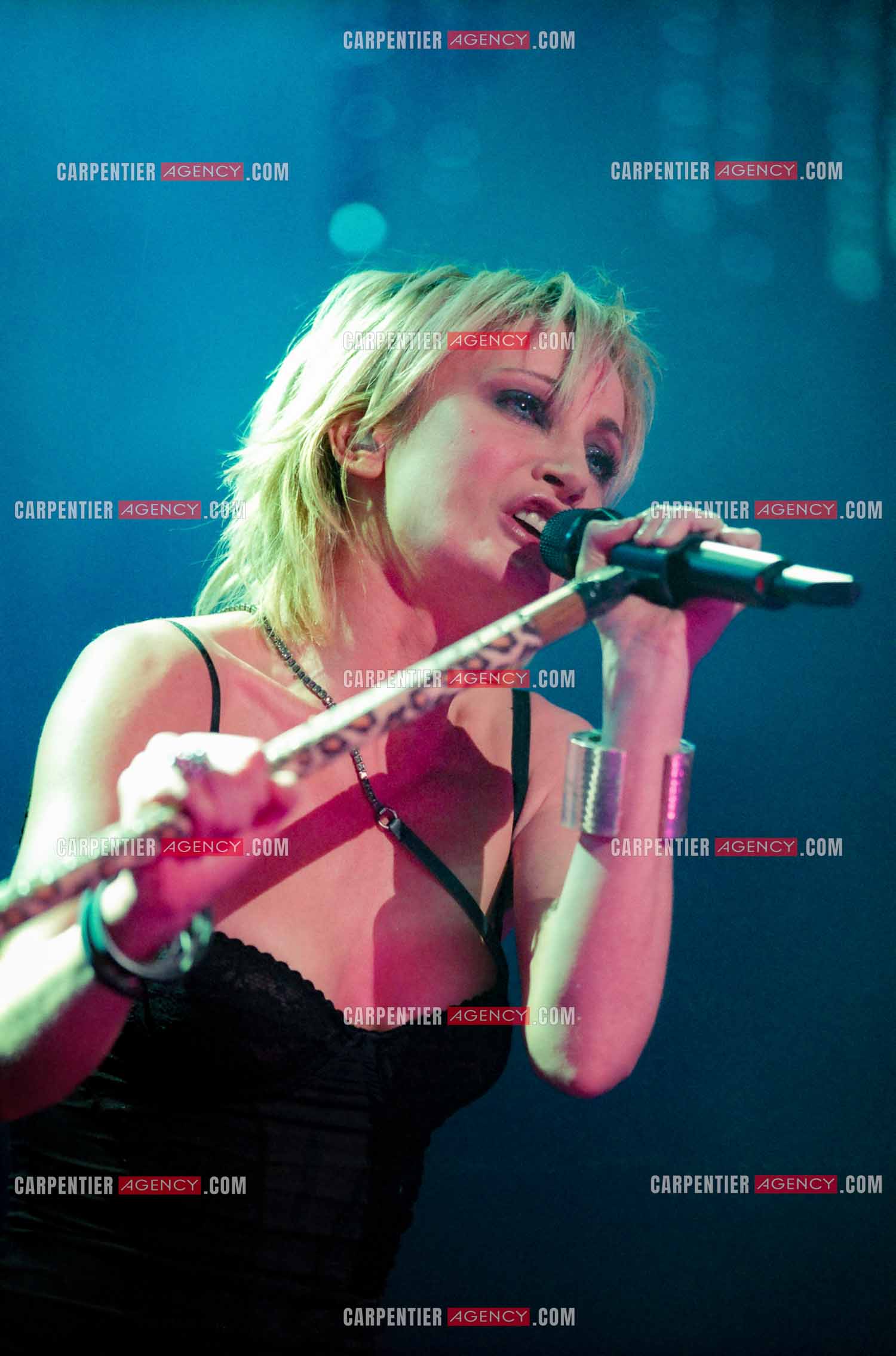La chanteuse Patricia Kaas en concert au Zénith de Paris en janvier 2005.   ( Exclusif )