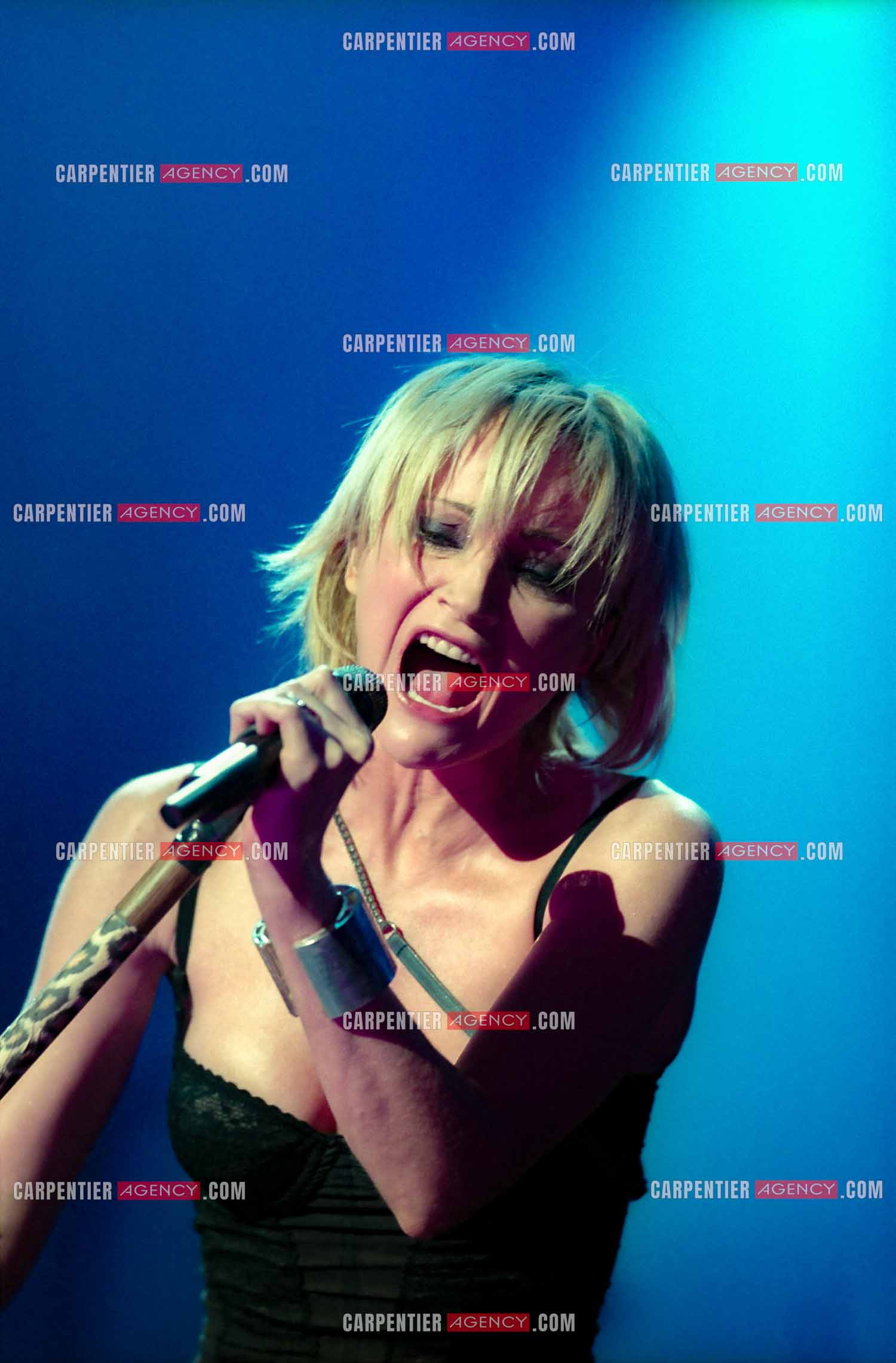 La chanteuse Patricia Kaas en concert au Zénith de Paris en janvier 2005.   ( Exclusif )
