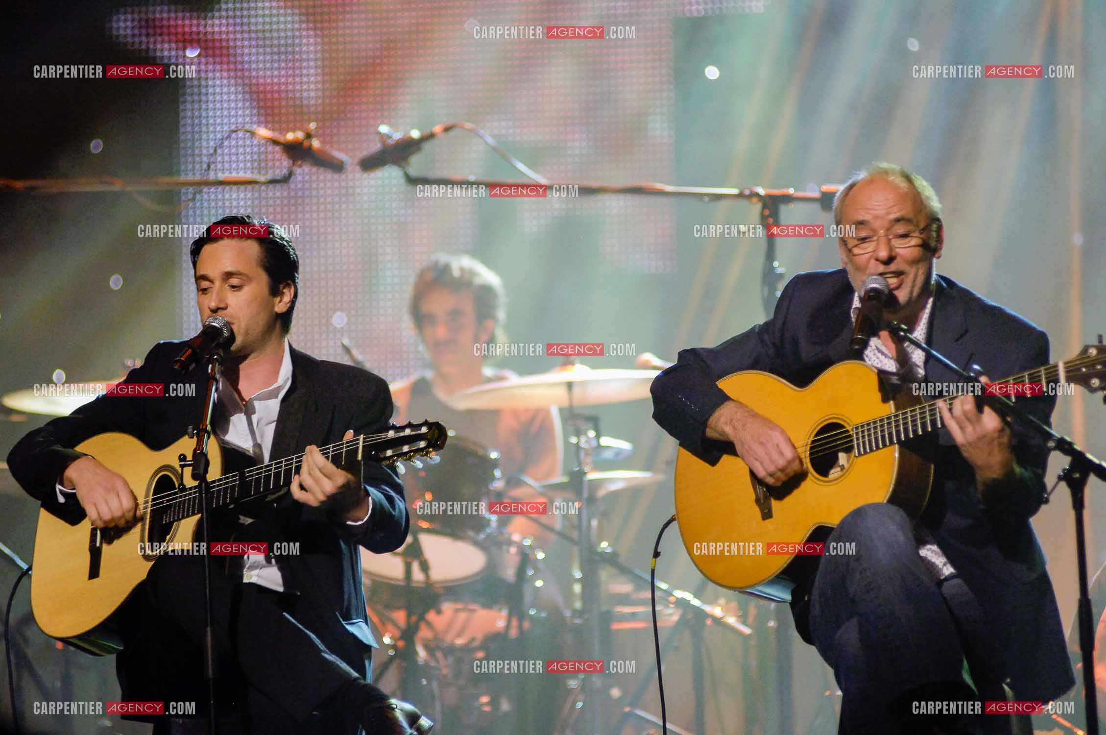 Les chanteurs Thomas Dutronc et Maxime Leforestier en duo au Zénith de Paris pour le concert SOL EN SI au profit du SIDA.