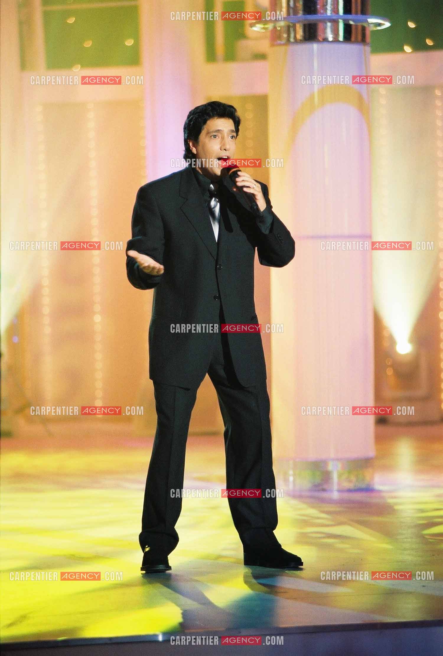 Le chanteur Frédéric François lors de l'enregistrement de l'émission “Les Années Tubes“.  ( Exclusif )