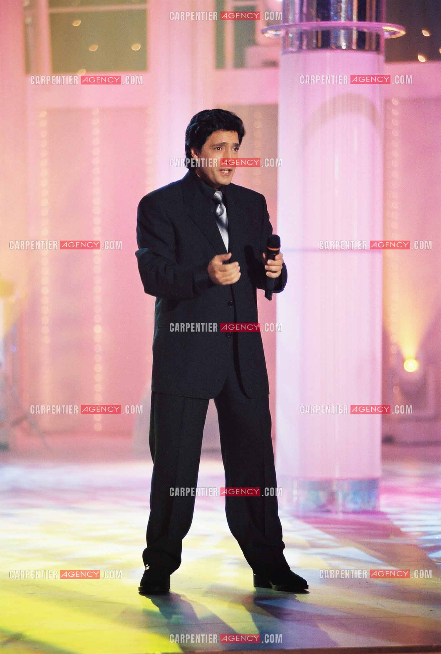 Le chanteur Frédéric François lors de l'enregistrement de l'émission “Les Années Tubes“.  ( Exclusif )