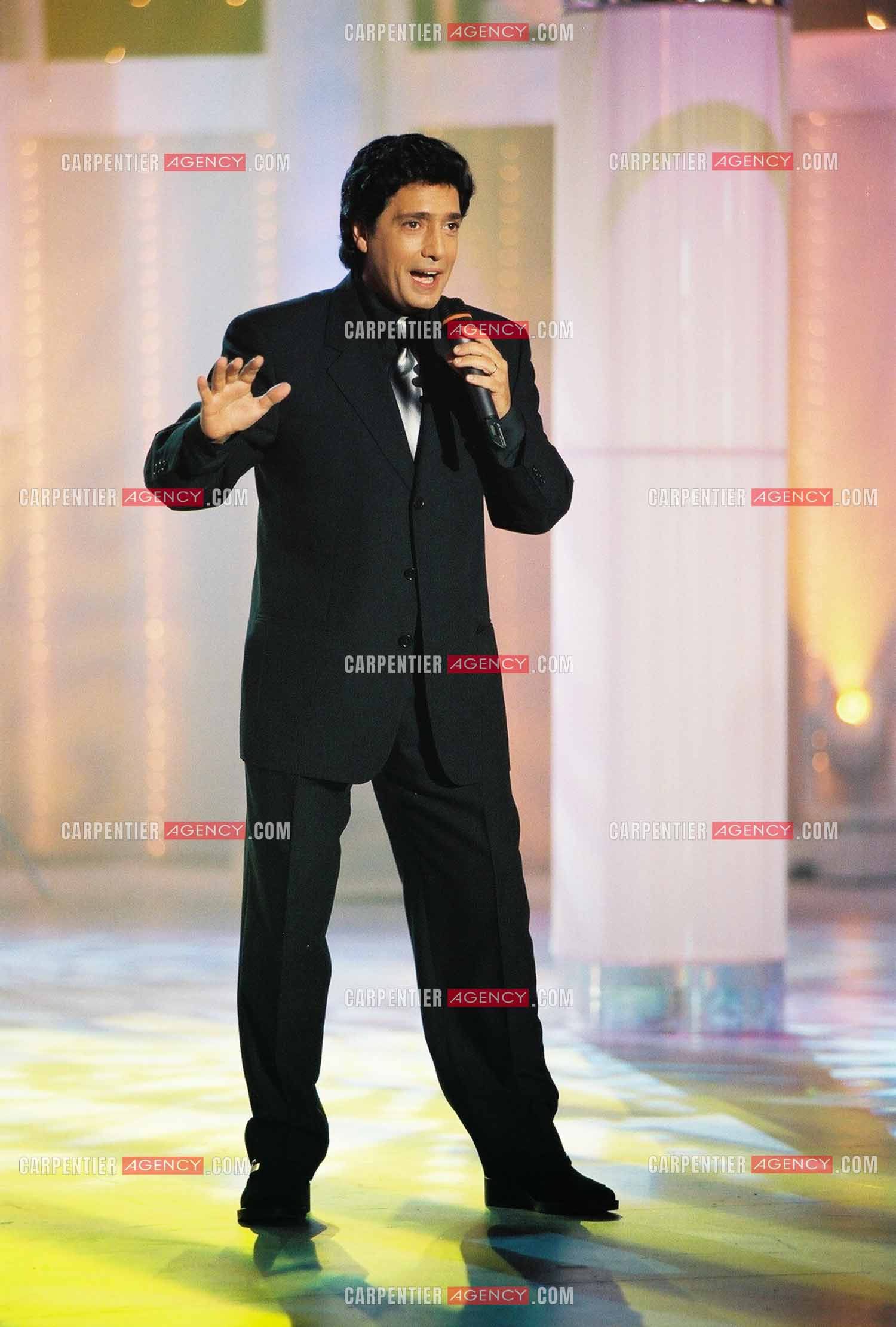 Le chanteur Frédéric François lors de l'enregistrement de l'émission “Les Années Tubes“.  ( Exclusif )