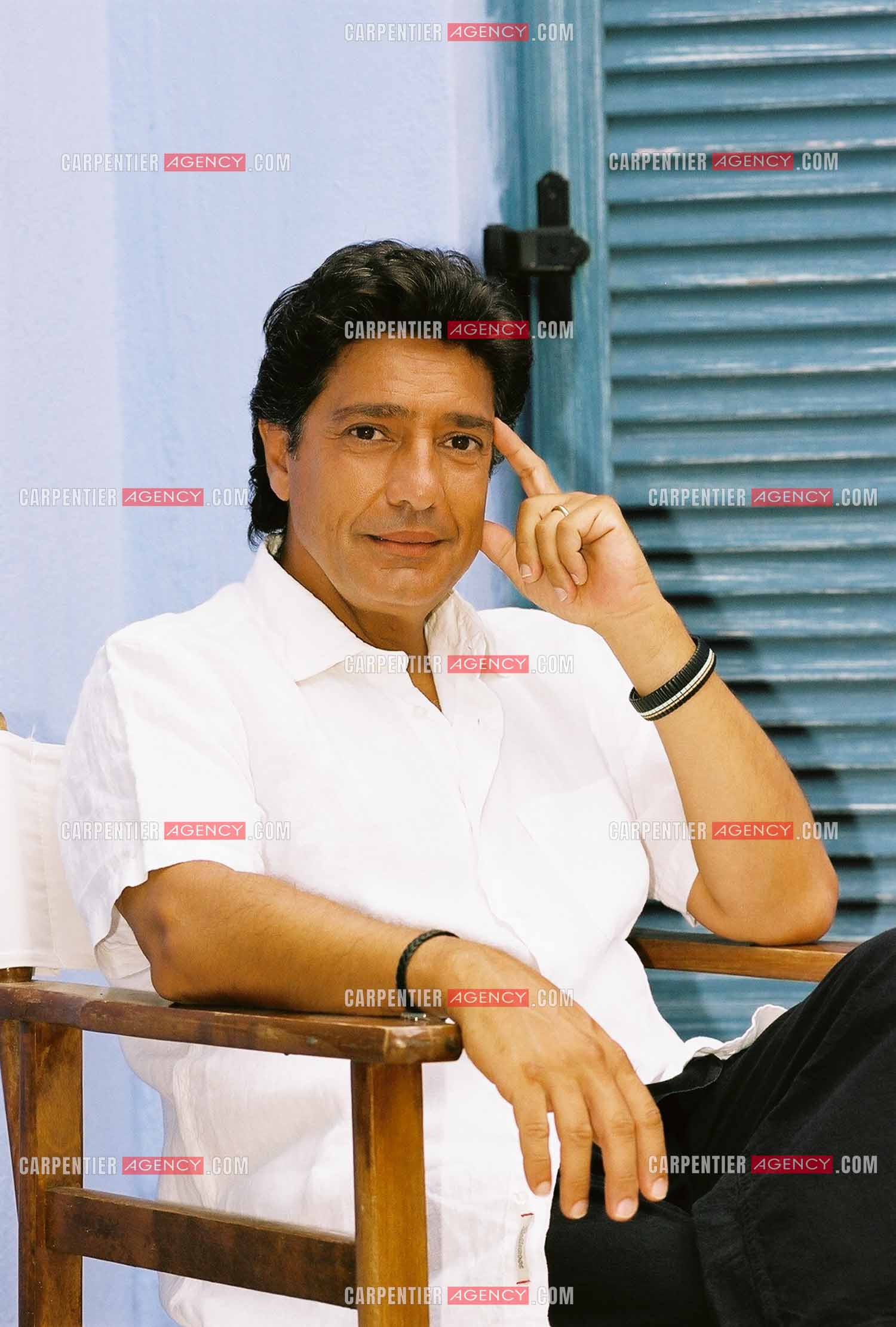 Le chanteur Frédéric François lors d'une escale en Turquie pour une séance photo.  ( Exclusif )