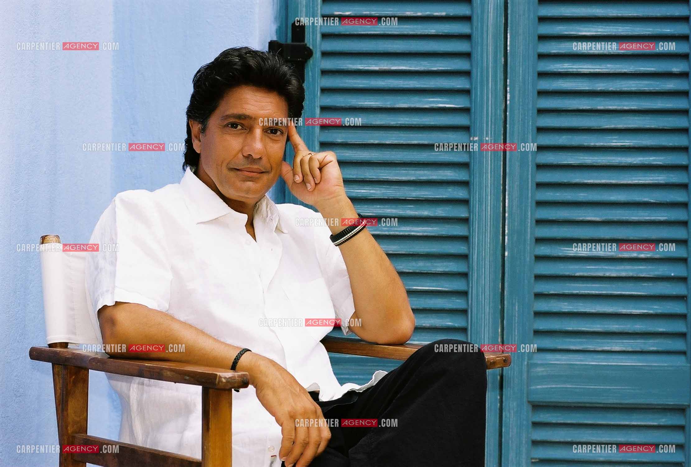 Le chanteur Frédéric François lors d'une escale en Turquie pour une séance photo.  ( Exclusif )