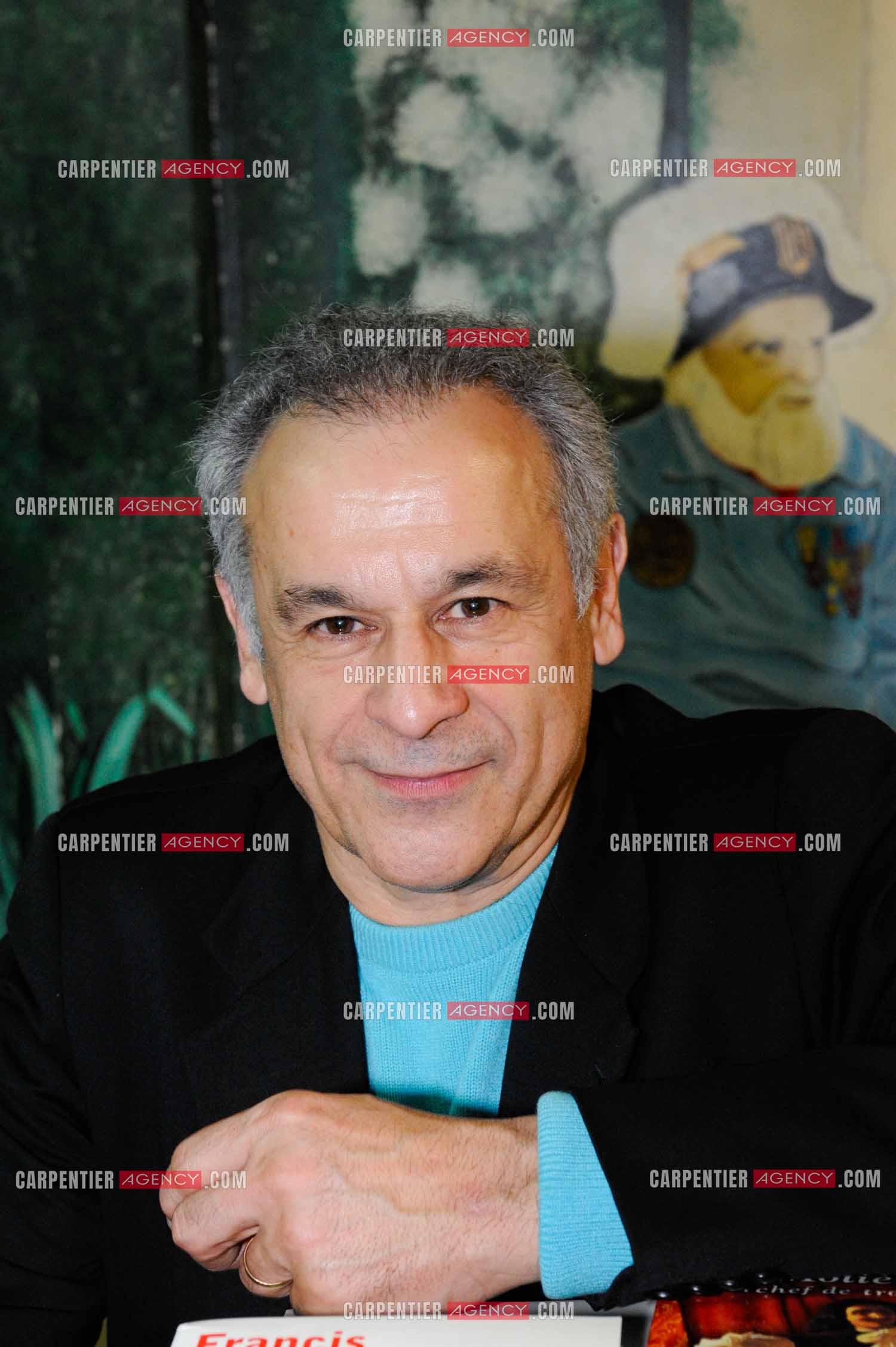 L'acteur Francis Perrin au salon du livre de Toulon. ( Exclusif )