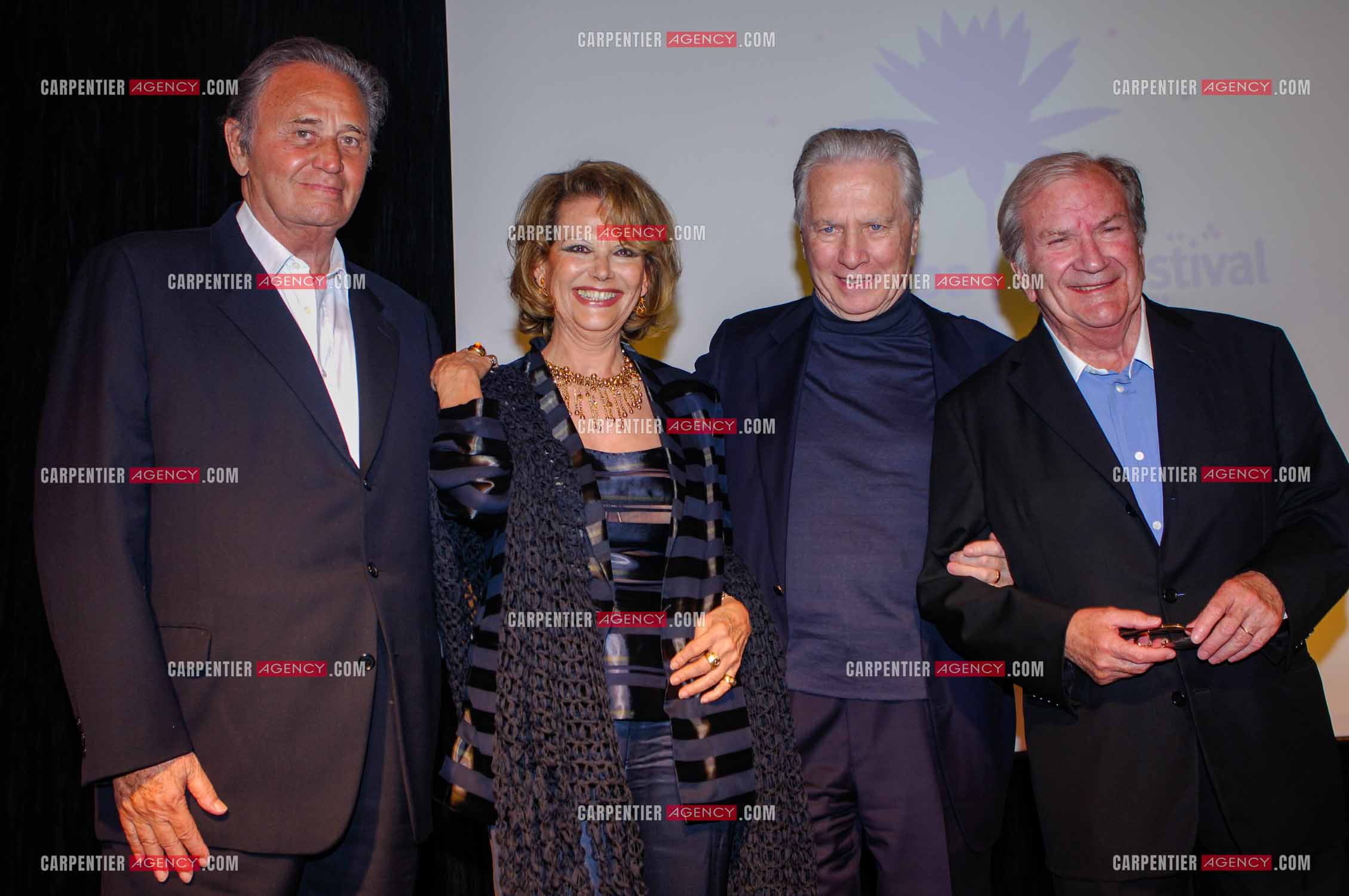 Festival du film à l'hôtel Yadis à Djerba en Tunisie du 28 au 30 Avril 2006. Roger Hanin, Claudia Cardinale, Maurice Jarre et Pierre Mondy.