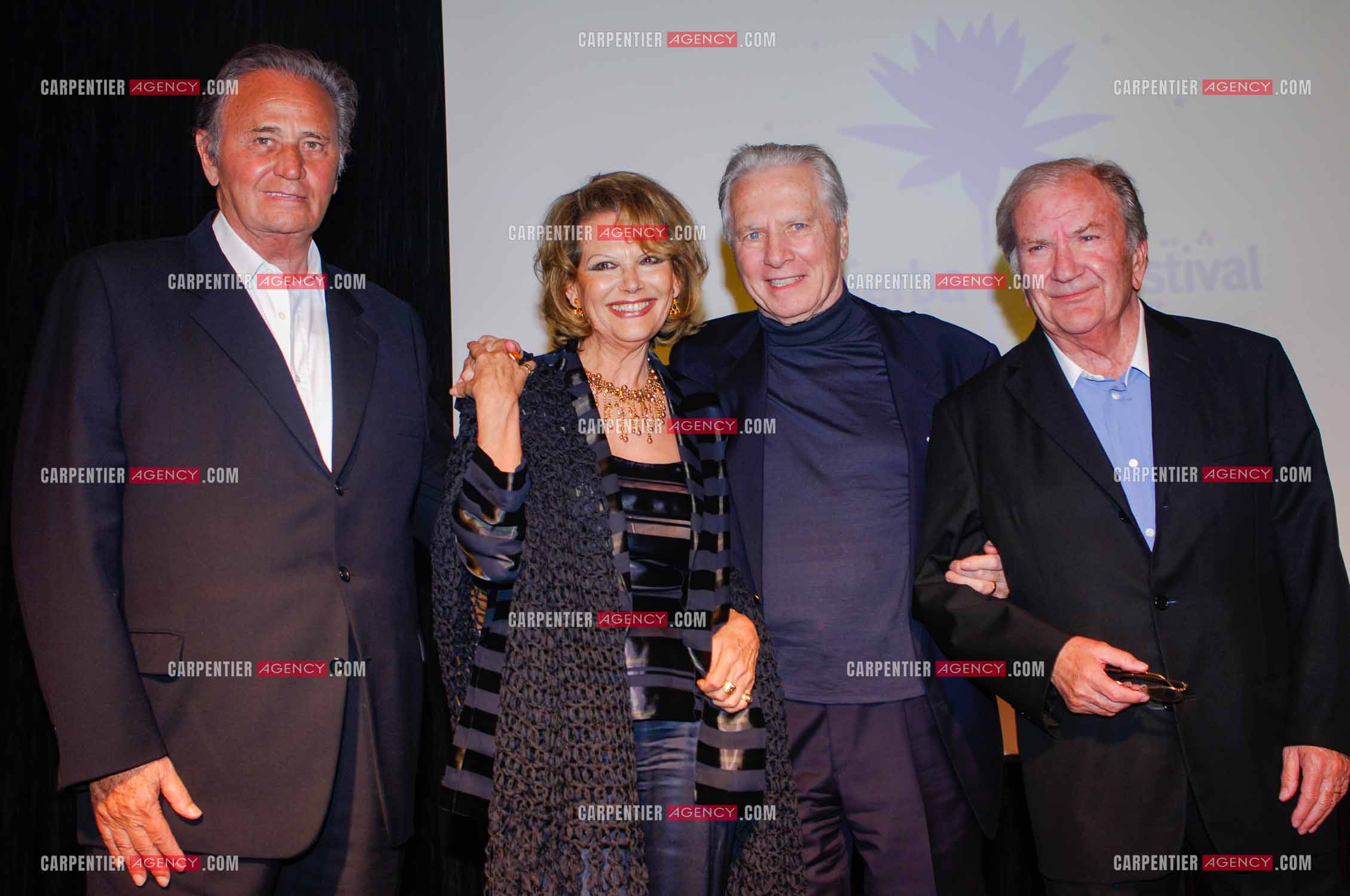 Festival du film à l'hôtel Yadis à Djerba en Tunisie du 28 au 30 Avril 2006. Roger Hanin, Claudia Cardinale, Maurice Jarre et Pierre Mondy.