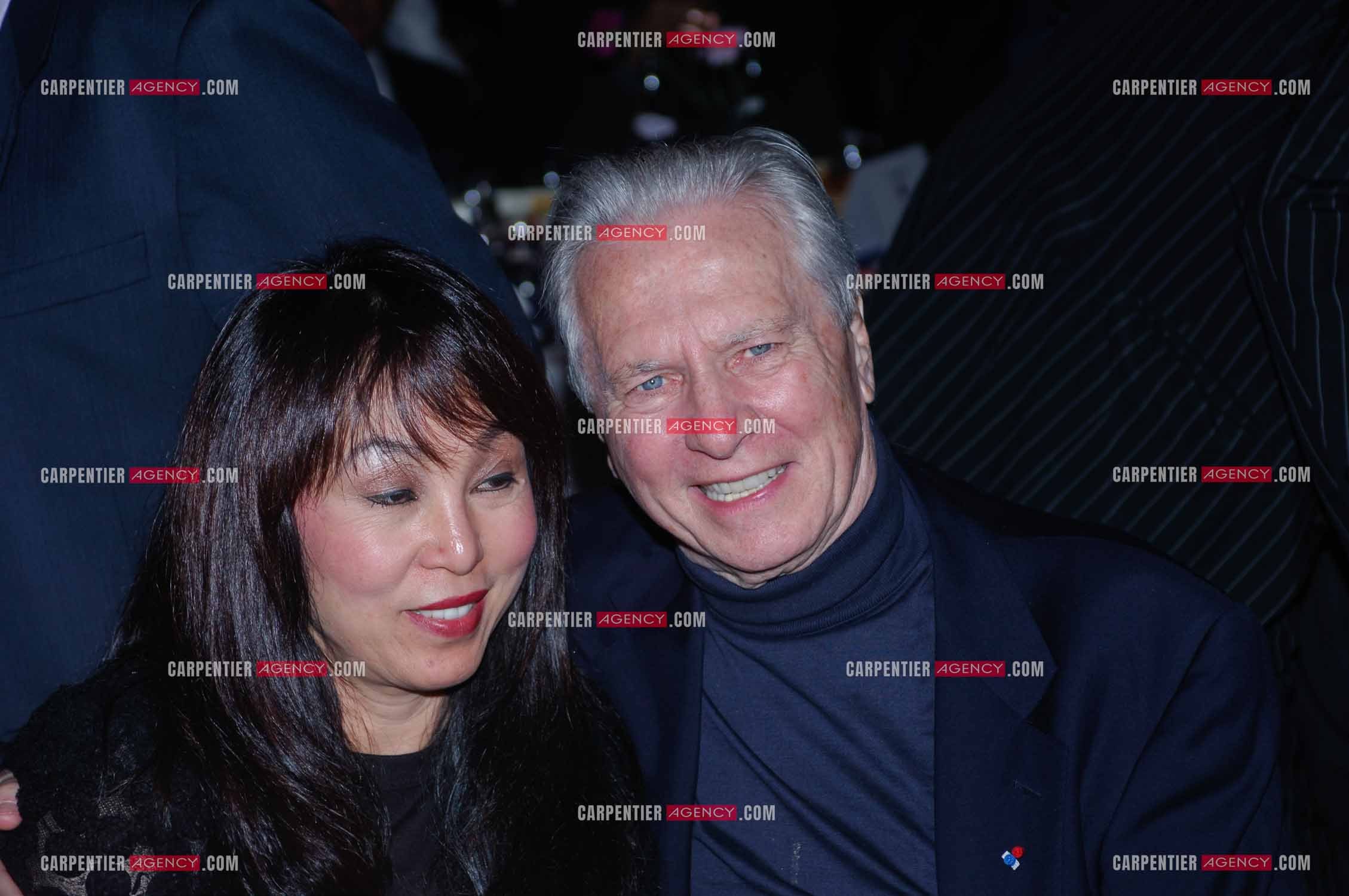 Festival du film à l'hôtel Yadis à Djerba en Tunisie du 28 au 30 Avril 2006. Le compositeur Maurice Jarre et sa femme Fui Fong Khong Jarre.