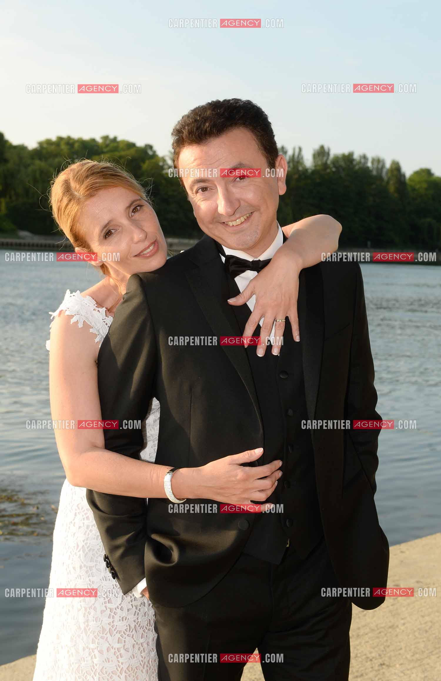 Suite du Mariage entre Claire Voyard et l'humoriste imitateur Gérald Dahan à bord d'une péniche sur les quais de Seine pour une réception entre la famille et les amis.      ( Exclusif )