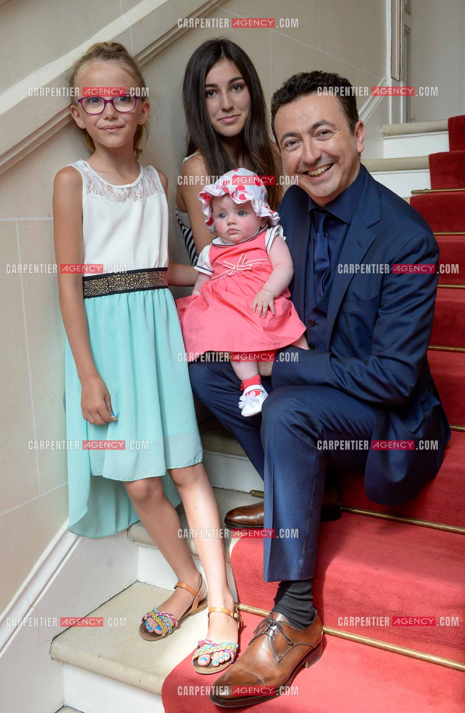 Mariage entre Claire Voyard et l'humoriste imitateur Gérald Dahan à la mairie de St Ouen  Le 12Juin 2015.      ( Exclusif )