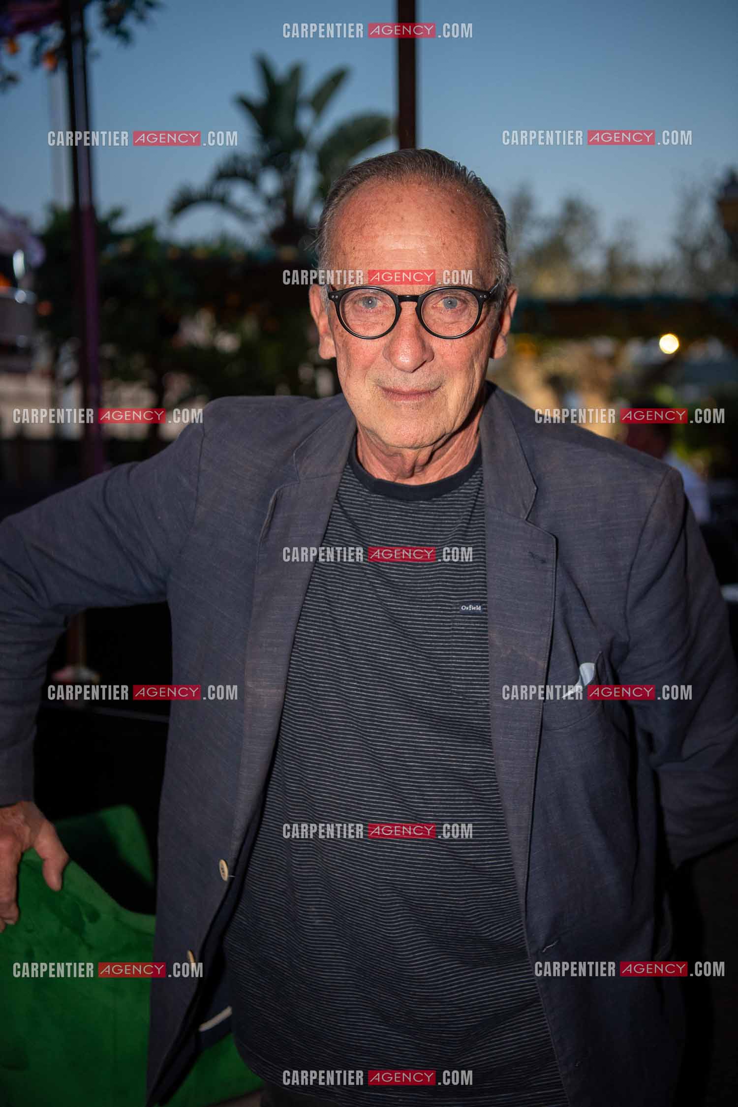 L'animateur Yves Lecoq.   ( Exclusif )