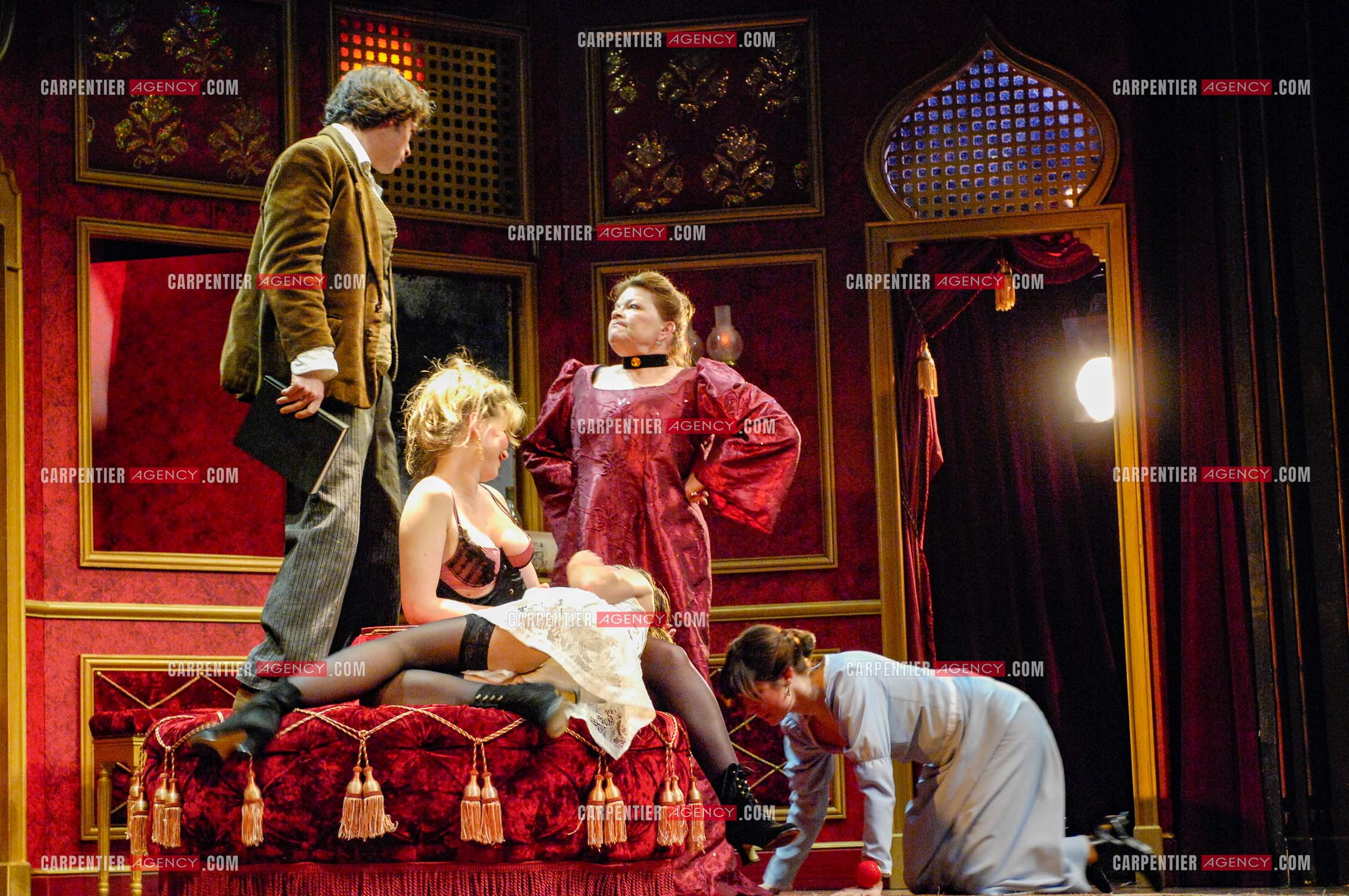 Générale de la pièce “ Les Demoiselles D'Avignon “ de Jaime Salom et les artistes, Catherine Allégret, Christelle Reboul, Laura Presgurvic, Félicien Juttner, Cécile Luciani, Serena Reinaldi et Cécile Bois au théâtre Rive Gauche à Paris le 06 Février 2008.   ( Exclusif )