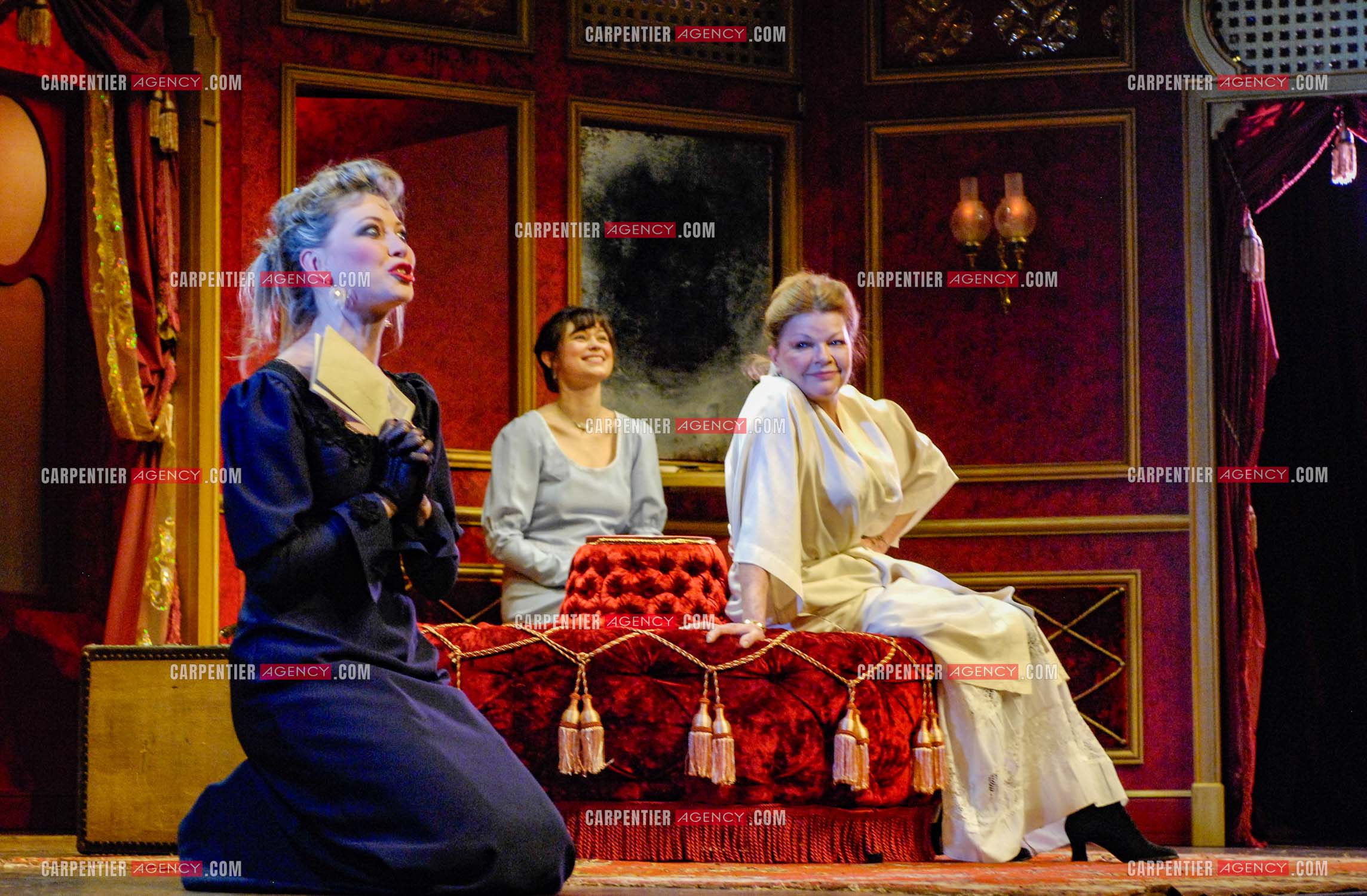 Générale de la pièce “ Les Demoiselles D'Avignon “ de Jaime Salom et les artistes, Catherine Allégret, Christelle Reboul, Laura Presgurvic, Félicien Juttner, Cécile Luciani, Serena Reinaldi et Cécile Bois au théâtre Rive Gauche à Paris le 06 Février 2008.   ( Exclusif )