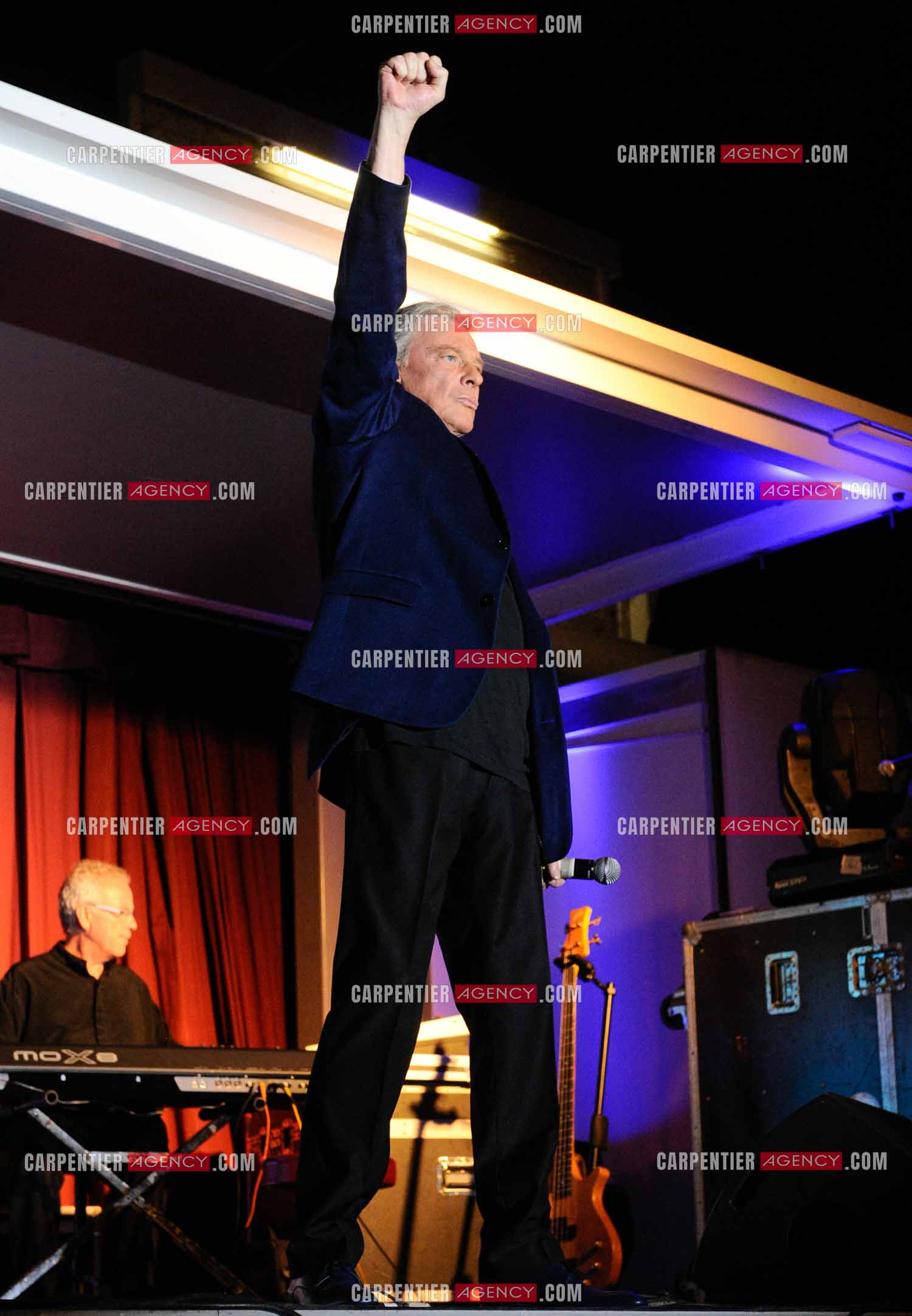 Herbert Léonard à St Just lors de la tournée LA MARSEILLAISE en 2011.    ( Exclusif )