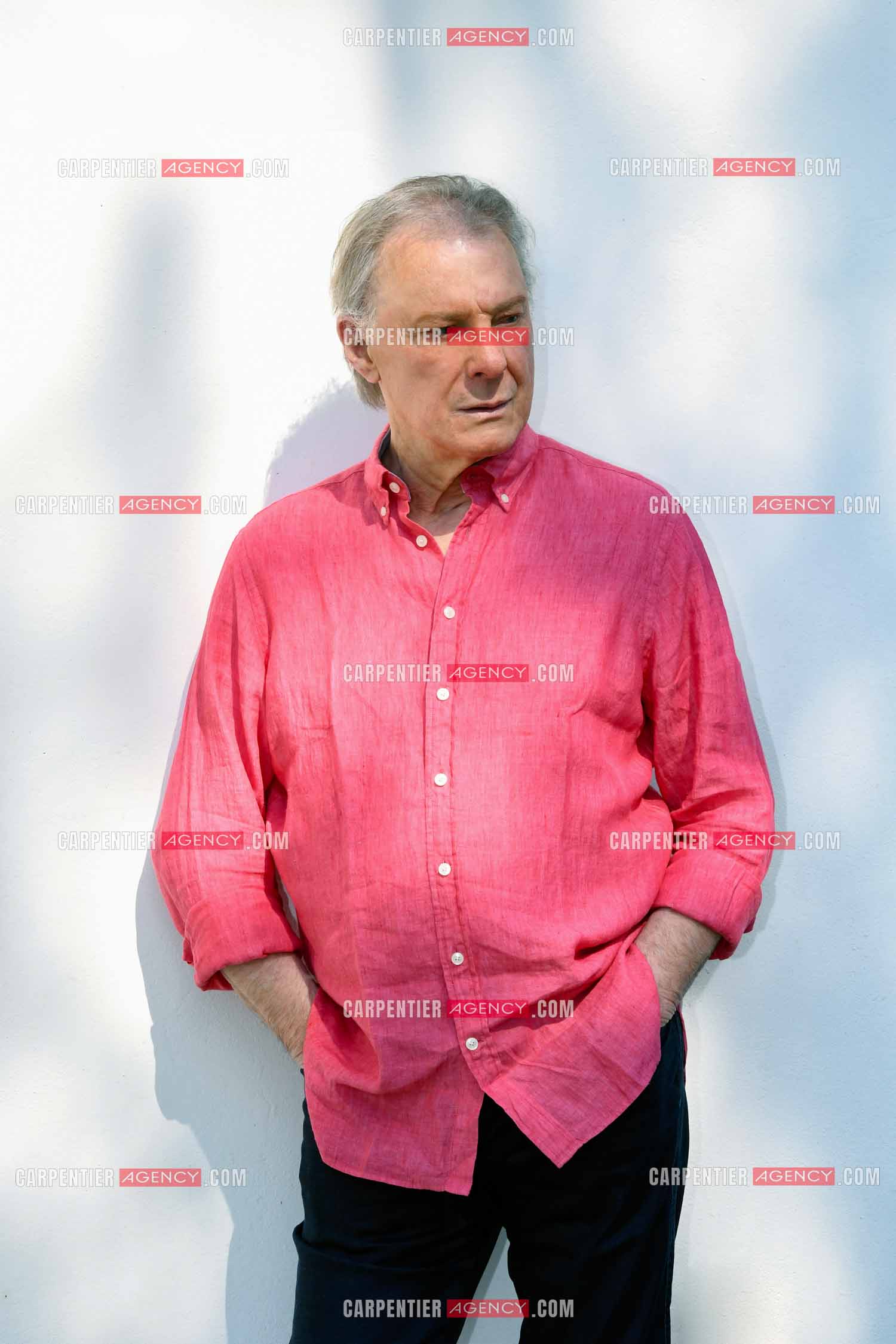 Le chanteur Herbert Léonard chez lui à Barbizon. ( Exclusif )