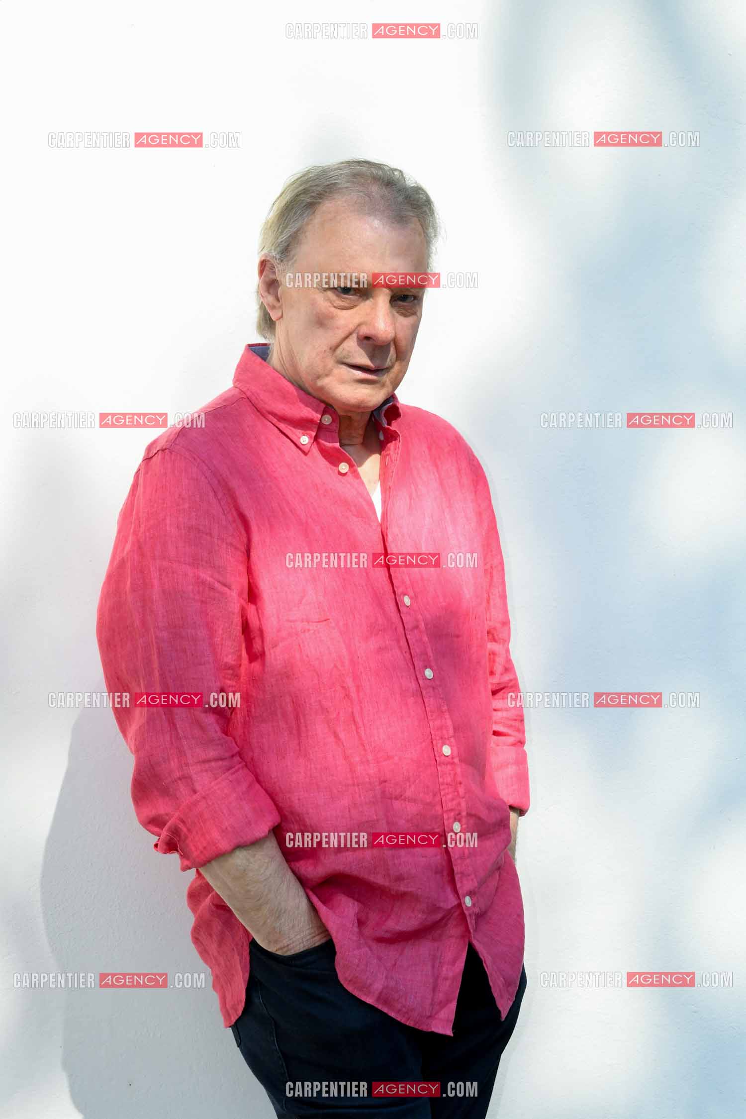 Le chanteur Herbert Léonard chez lui à Barbizon. ( Exclusif )