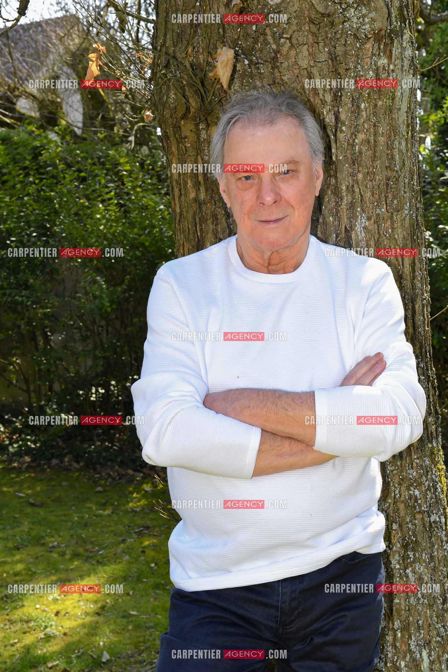 Le chanteur Herbert Léonard chez lui à Barbizon. ( Exclusif )