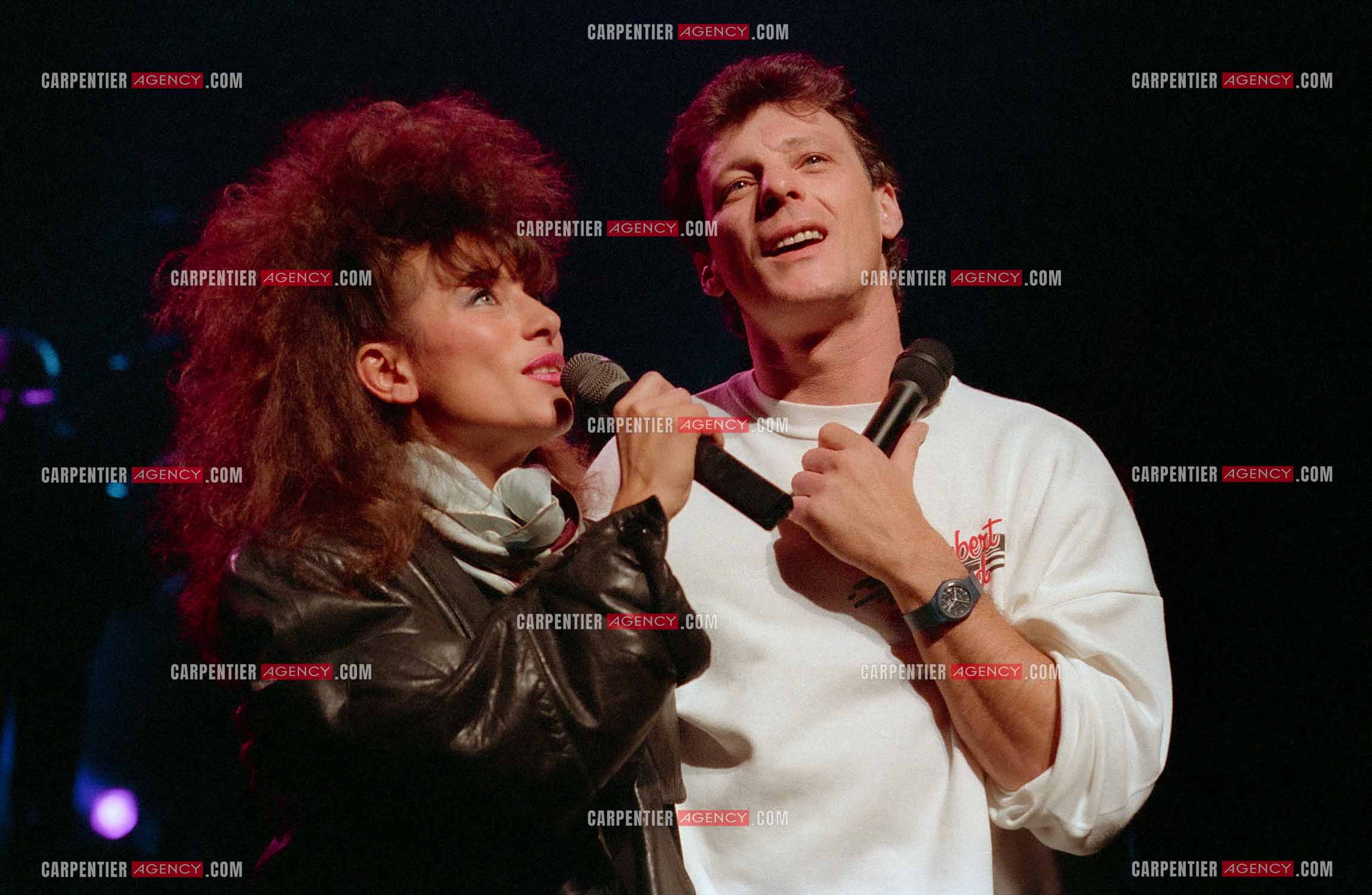 Le chanteur Herbert Léonard et la chanteuse Julie Pietri lors des répétitions à l'Olympia pour leurs duo " Amoureux fou “ en 1987.   ( Exclusif )