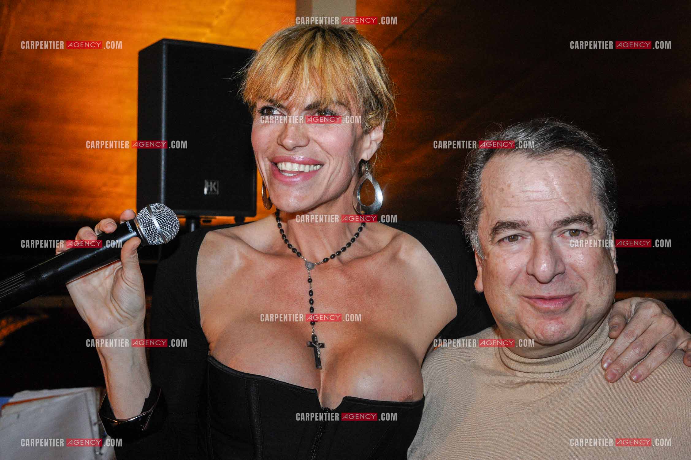 Sortie du livre sur l'animateur Pascal Sevran au Trianon à Paris. Le livre " PASCAL MON AMOUR, MON AMI “ signé des deux auteurs Grégoire Colard et Dominique Lozac'h paru aux éditions Flammarion. Un chanteur transgenre avec l'auteur Paul-Loup Sulitzer.  ( Exclusif )