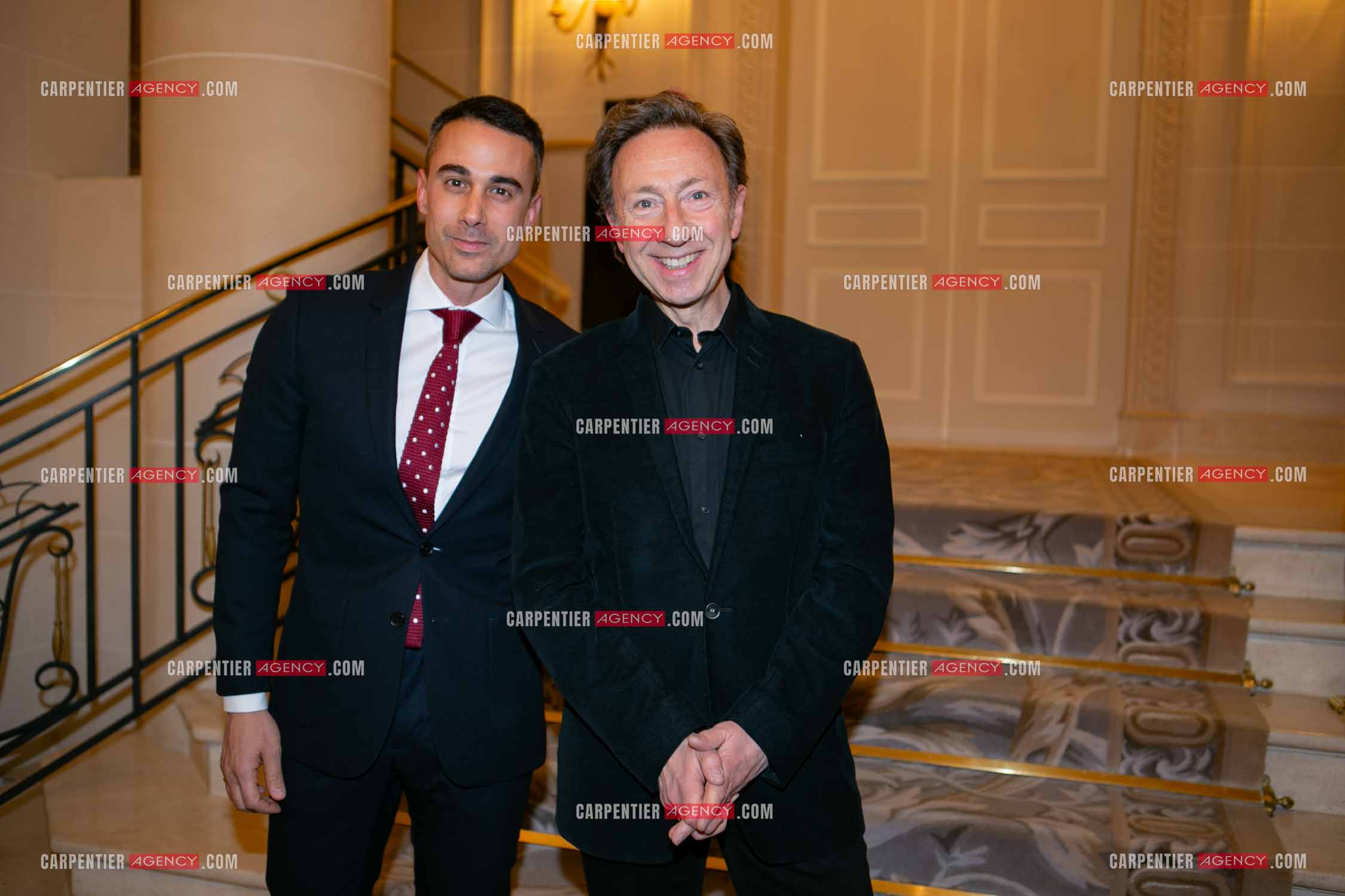 Soirée de Gala des Stéthos d'Or 2025 à l'Hôtel George V à Paris le 24 Mars 2025. Stéphane Bern et son compagnon Yori Bailleres.