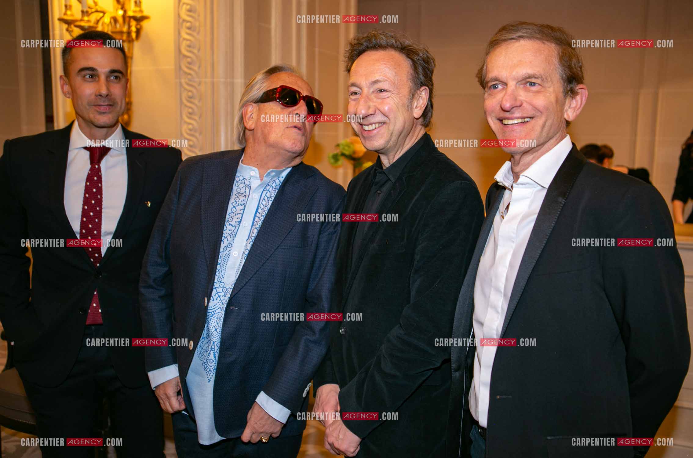 Soirée de Gala des Stéthos d'Or 2025 à l'Hôtel George V à Paris le 24 Mars 2025. Yori Bailleres, Gilbert Montagné, Stéphane Bern et le docteur Frédéric Saldmann.