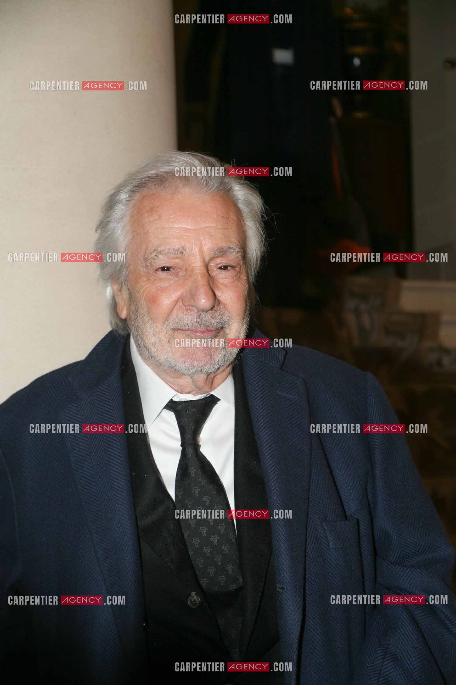 Soirée de Gala des Stéthos d'Or 2024 à l'Hôtel George V à Paris le 18 Mars 2024. L'acteur Pierre Arditi.